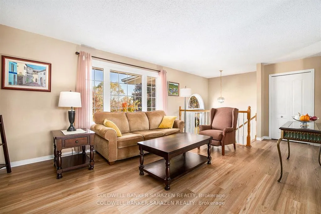 Photo 7 of 129 Riley Crescent, McNab/Braeside, Mcnab/Braeside Twps — HOMEH