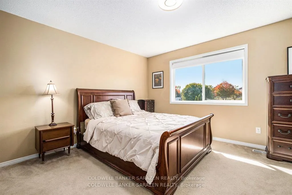 Photo 11 of 129 Riley Crescent, McNab/Braeside, Mcnab/Braeside Twps — HOMEH