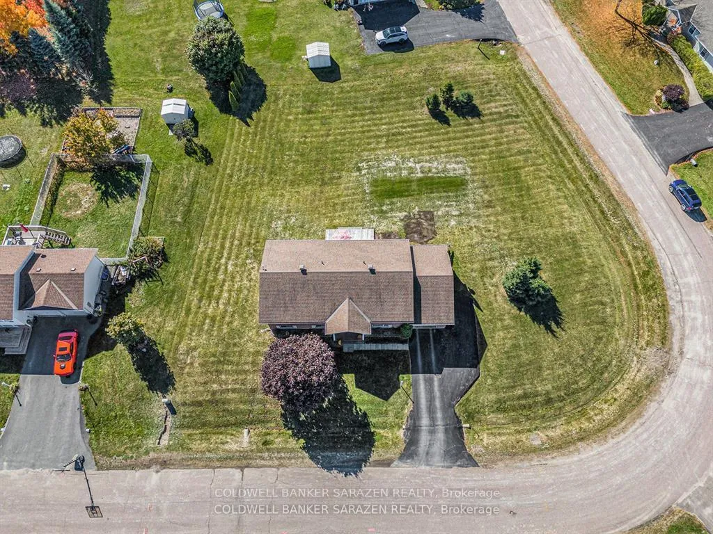 Photo 29 of 129 Riley Crescent, McNab/Braeside, Mcnab/Braeside Twps — HOMEH