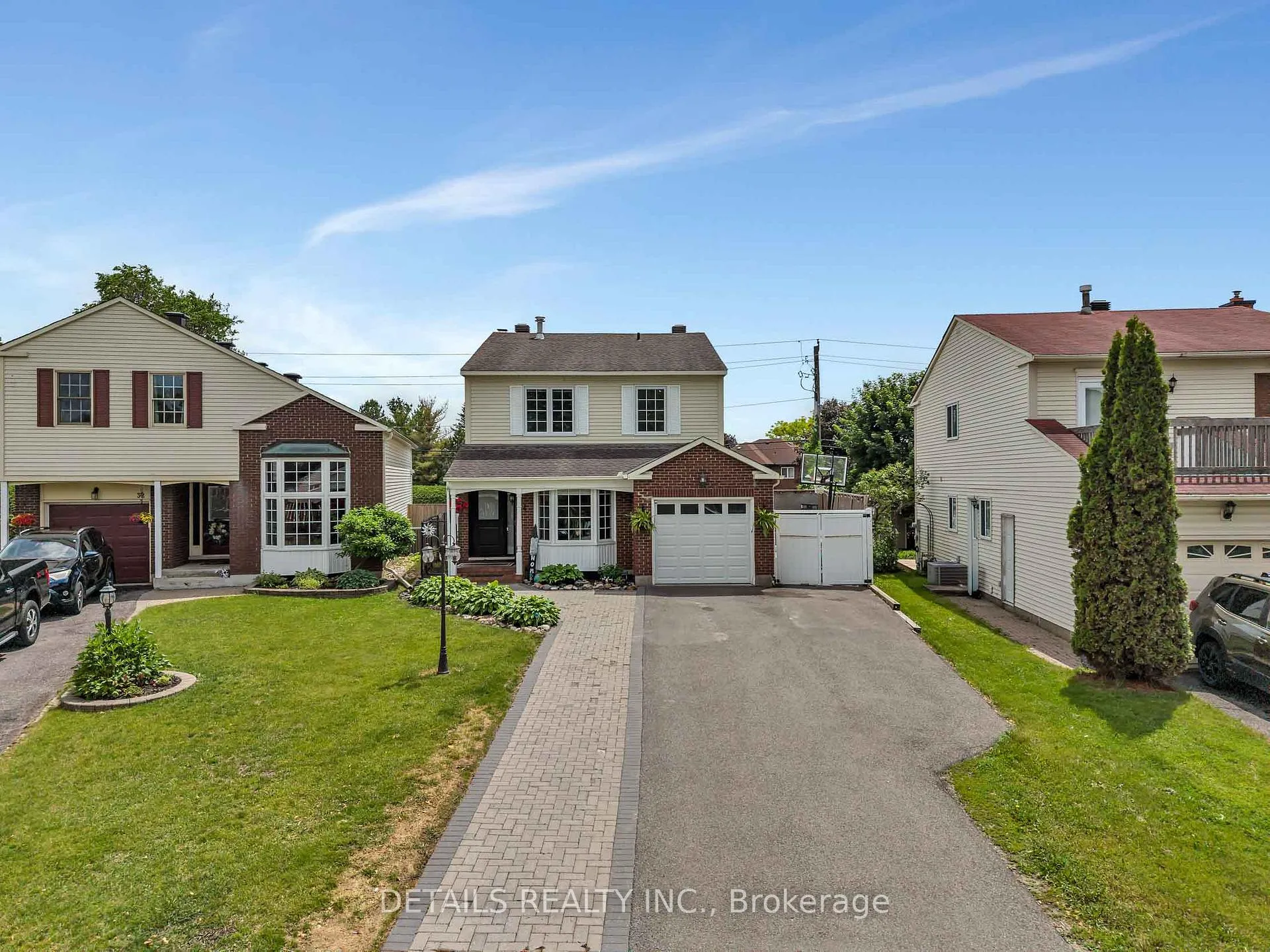 Photo 2 of 34 Raftus Square, Ottawa, Barrhaven - Pheasant Run — HOMEH