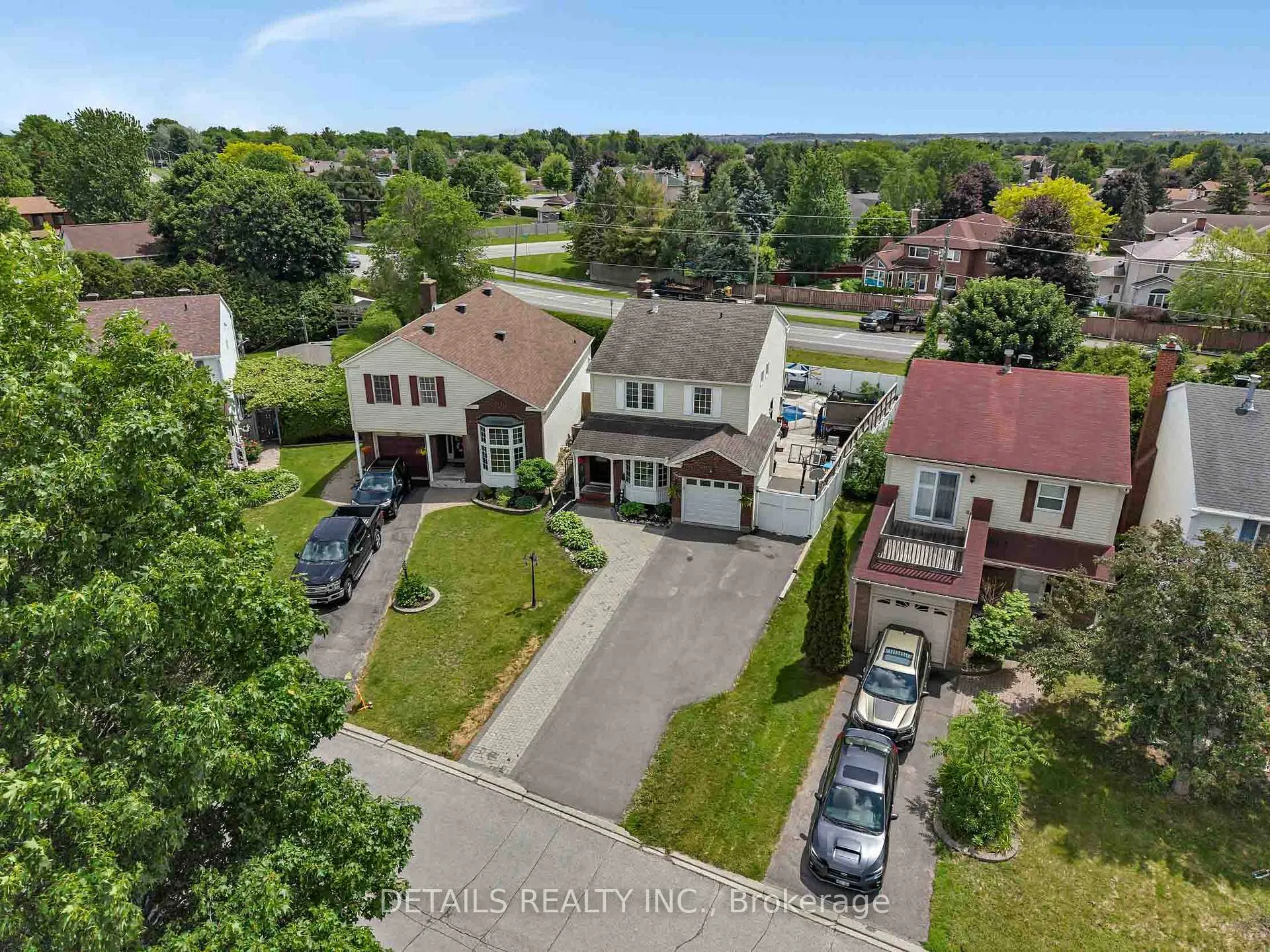 Photo 3 of 34 Raftus Square, Ottawa, Barrhaven - Pheasant Run — HOMEH
