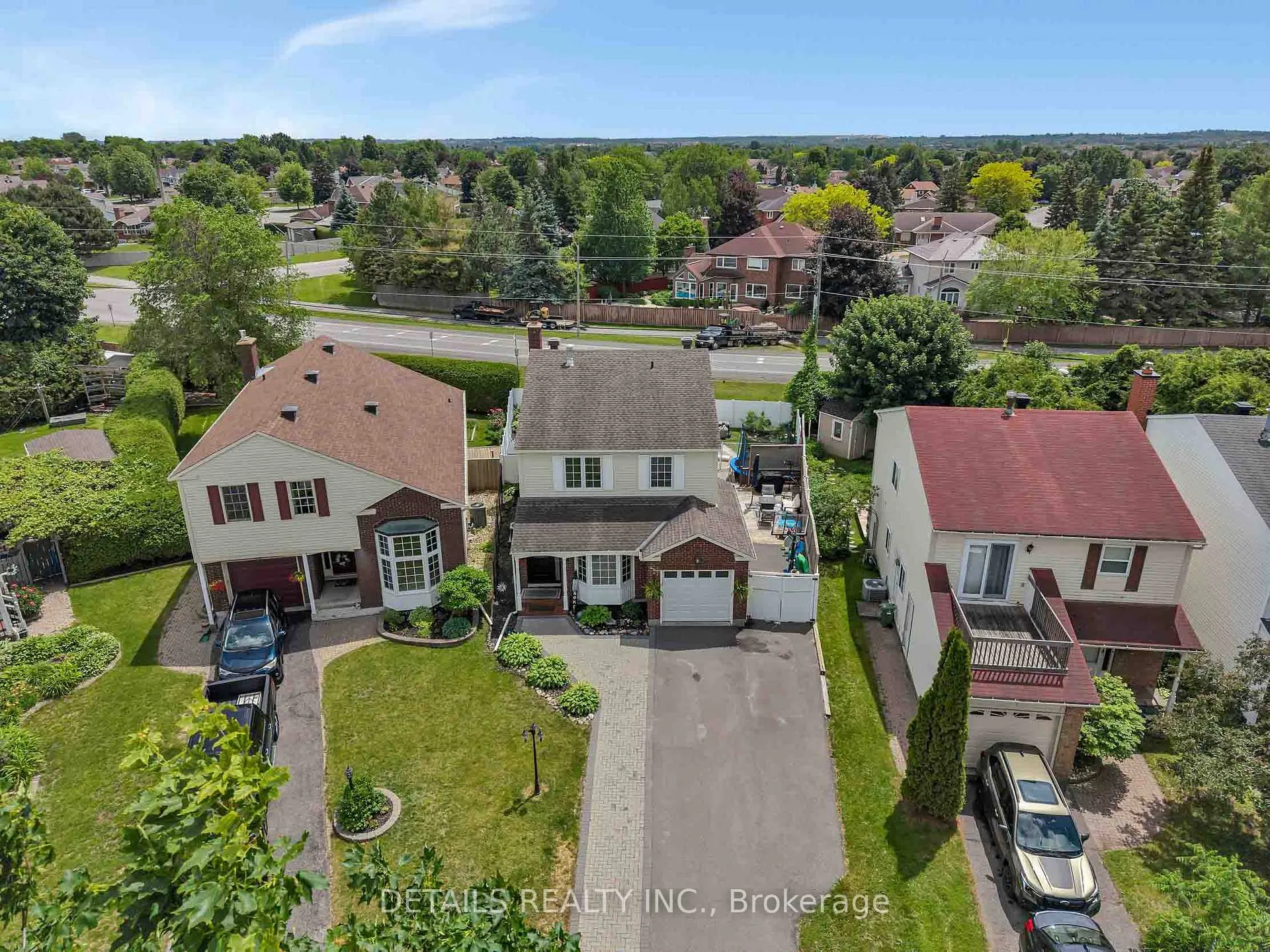 Photo 4 of 34 Raftus Square, Ottawa, Barrhaven - Pheasant Run — HOMEH