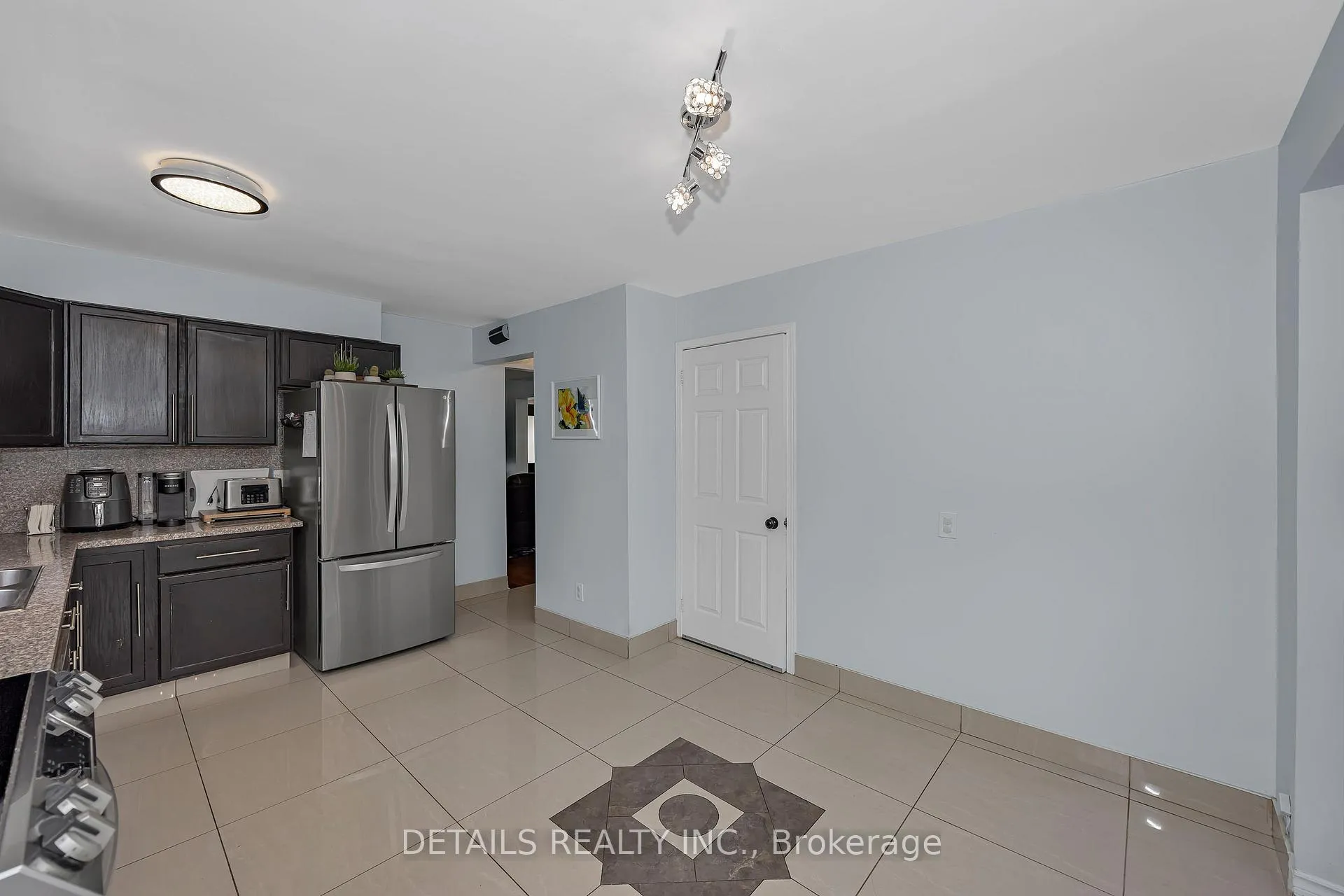 Photo 14 of 34 Raftus Square, Ottawa, Barrhaven - Pheasant Run — HOMEH