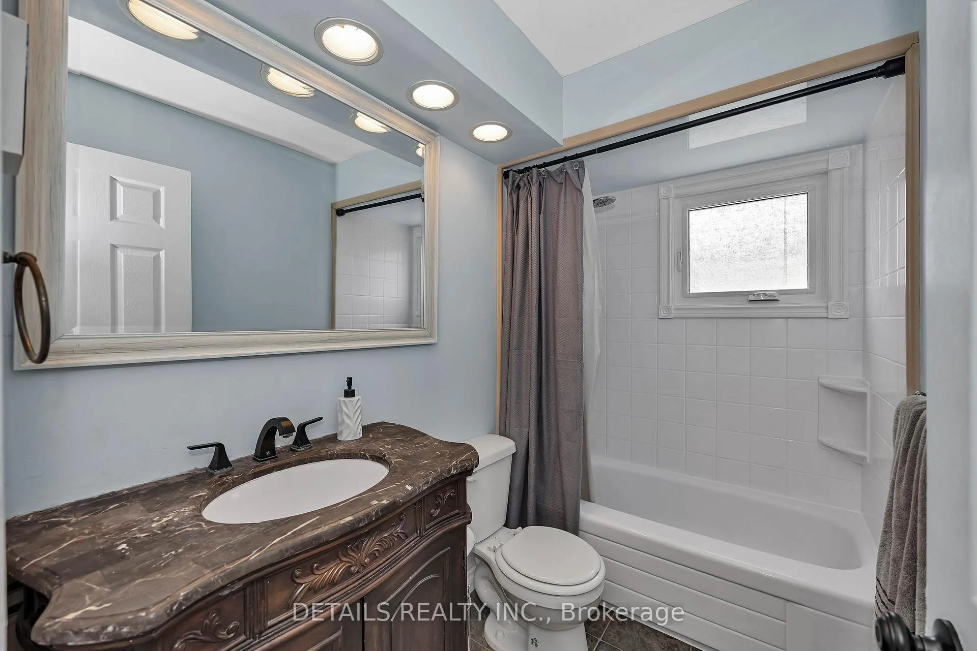 Photo 27 of 34 Raftus Square, Ottawa, Barrhaven - Pheasant Run — HOMEH