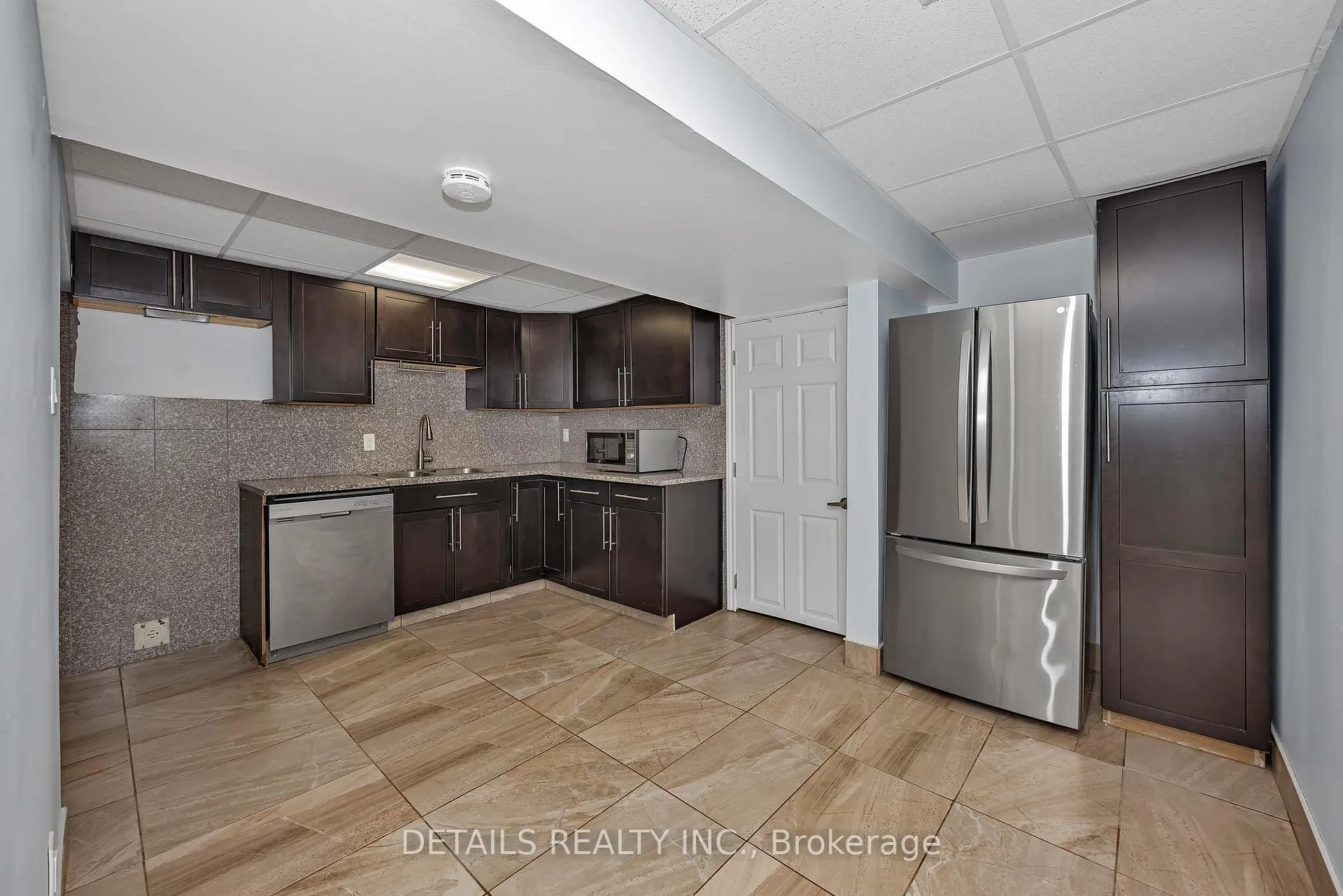 Photo 33 of 34 Raftus Square, Ottawa, Barrhaven - Pheasant Run — HOMEH