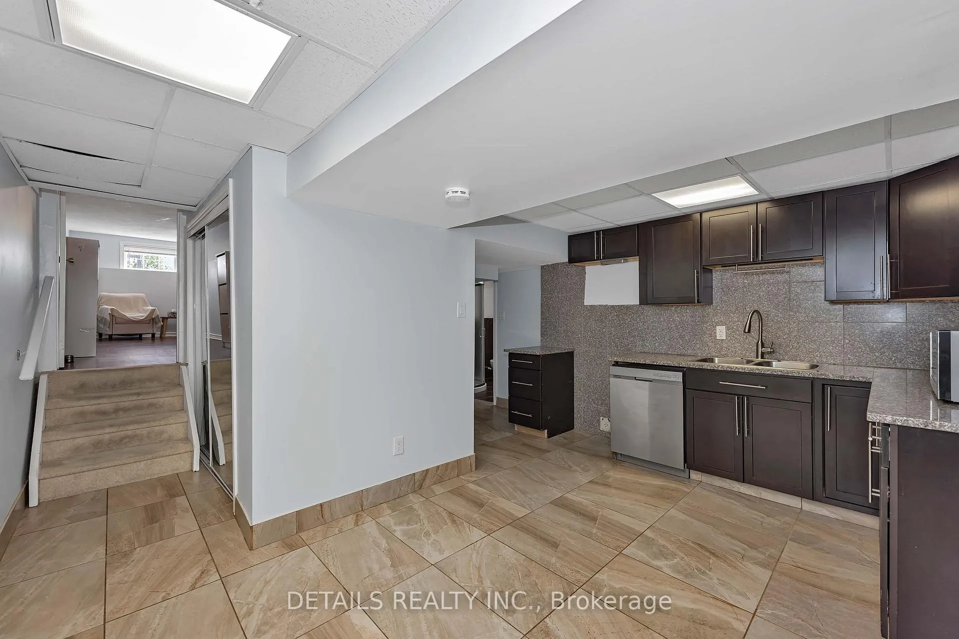 Photo 36 of 34 Raftus Square, Ottawa, Barrhaven - Pheasant Run — HOMEH