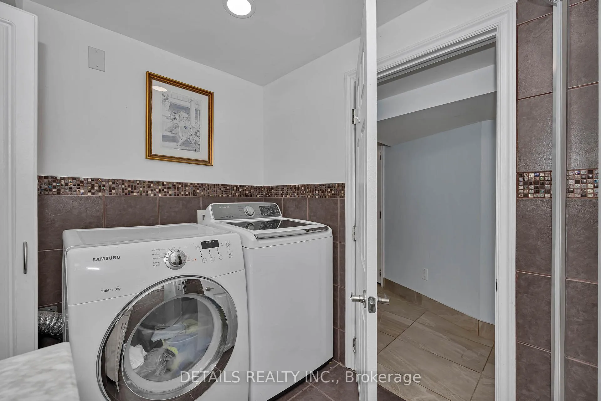 Photo 42 of 34 Raftus Square, Ottawa, Barrhaven - Pheasant Run — HOMEH