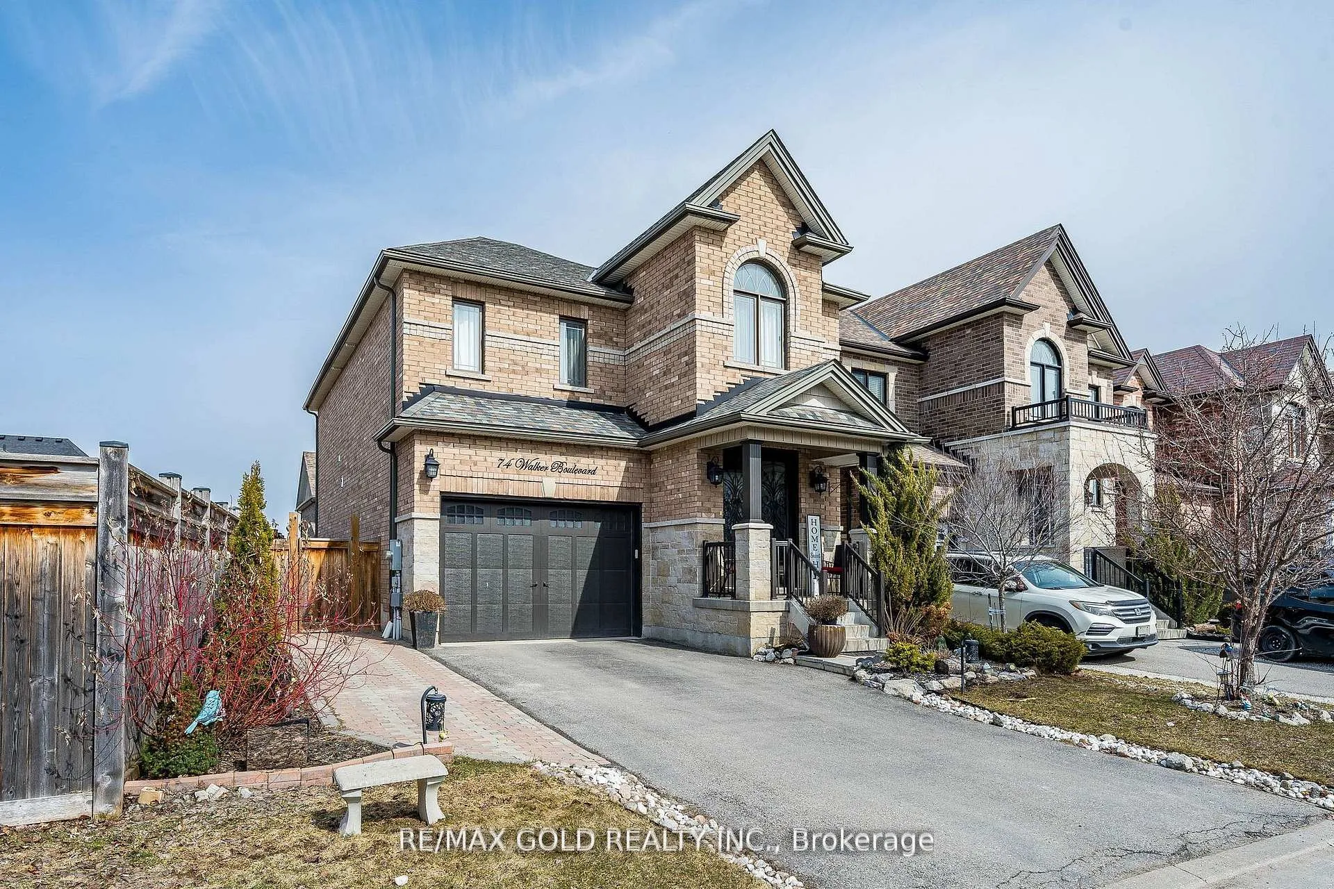 Photo 1 of 74 Walker Boulevard, New Tecumseth, Alliston — HOMEH