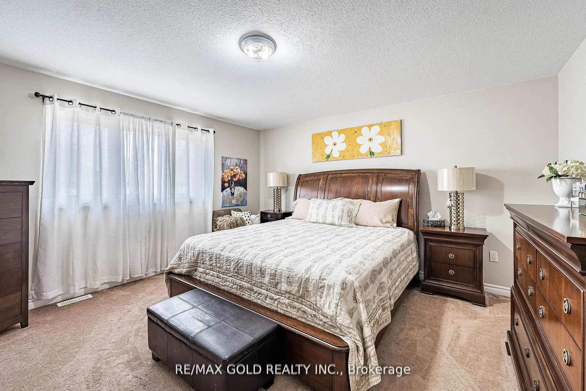 Photo 36 of 74 Walker Boulevard, New Tecumseth, Alliston — HOMEH
