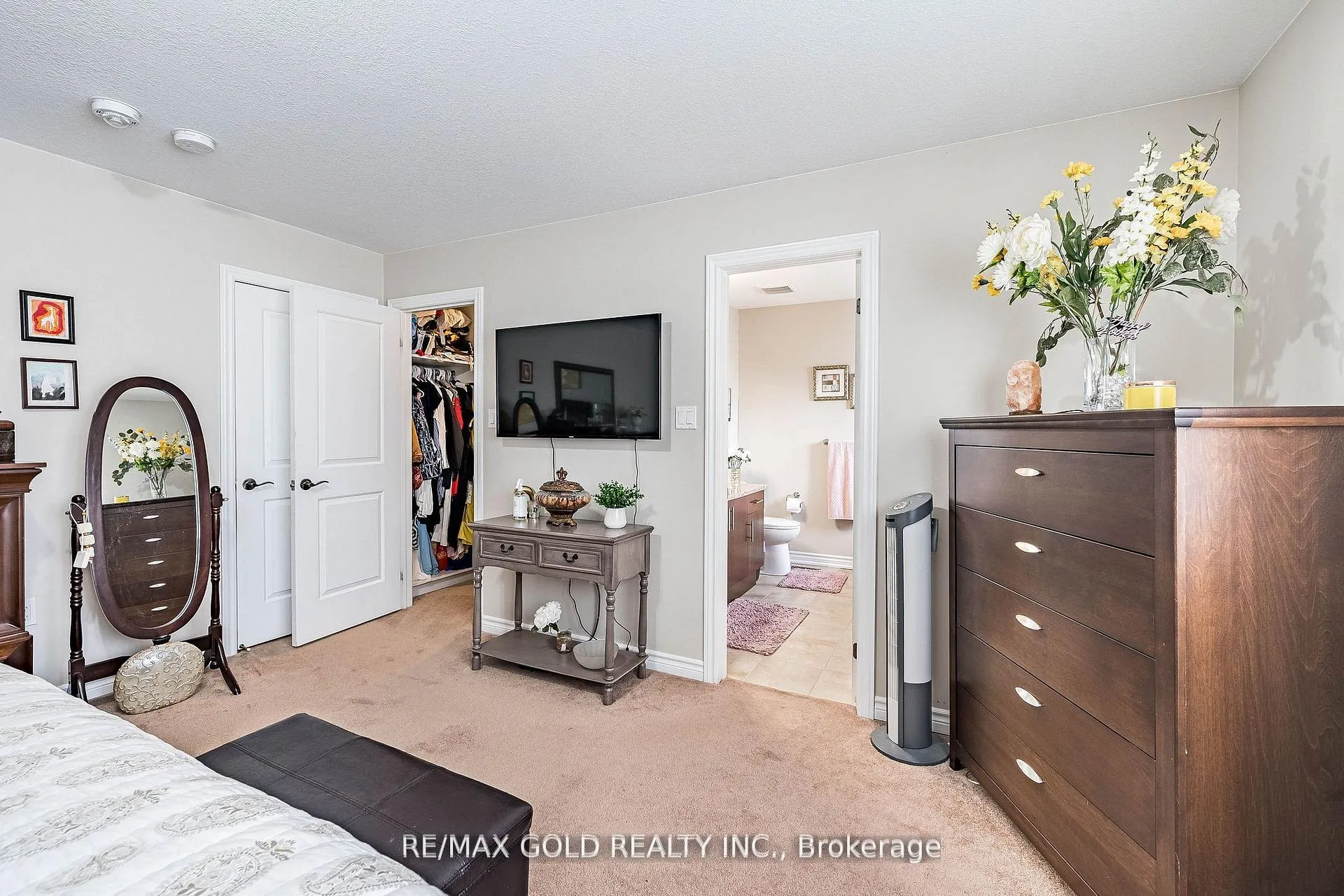 Photo 38 of 74 Walker Boulevard, New Tecumseth, Alliston — HOMEH