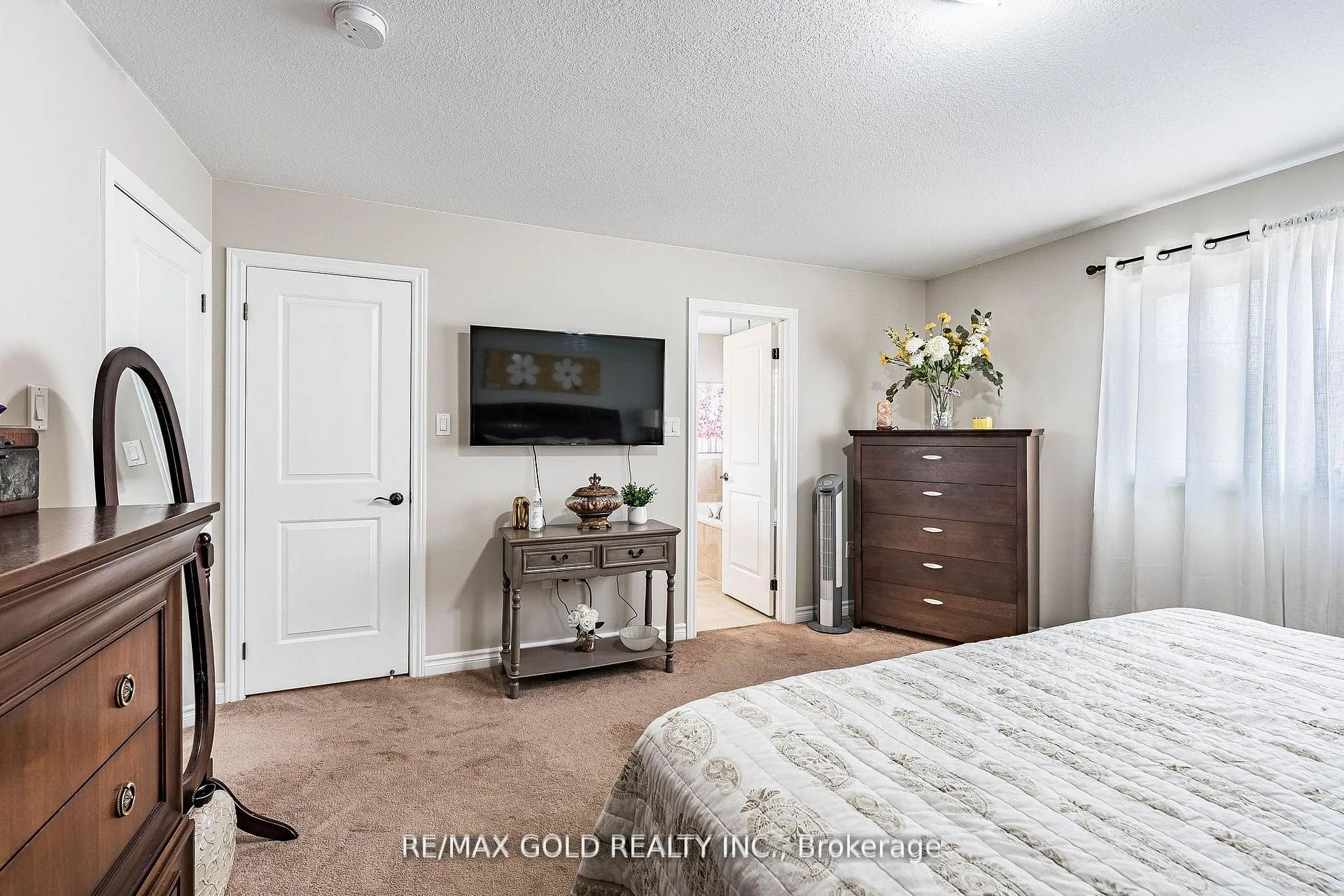 Photo 39 of 74 Walker Boulevard, New Tecumseth, Alliston — HOMEH