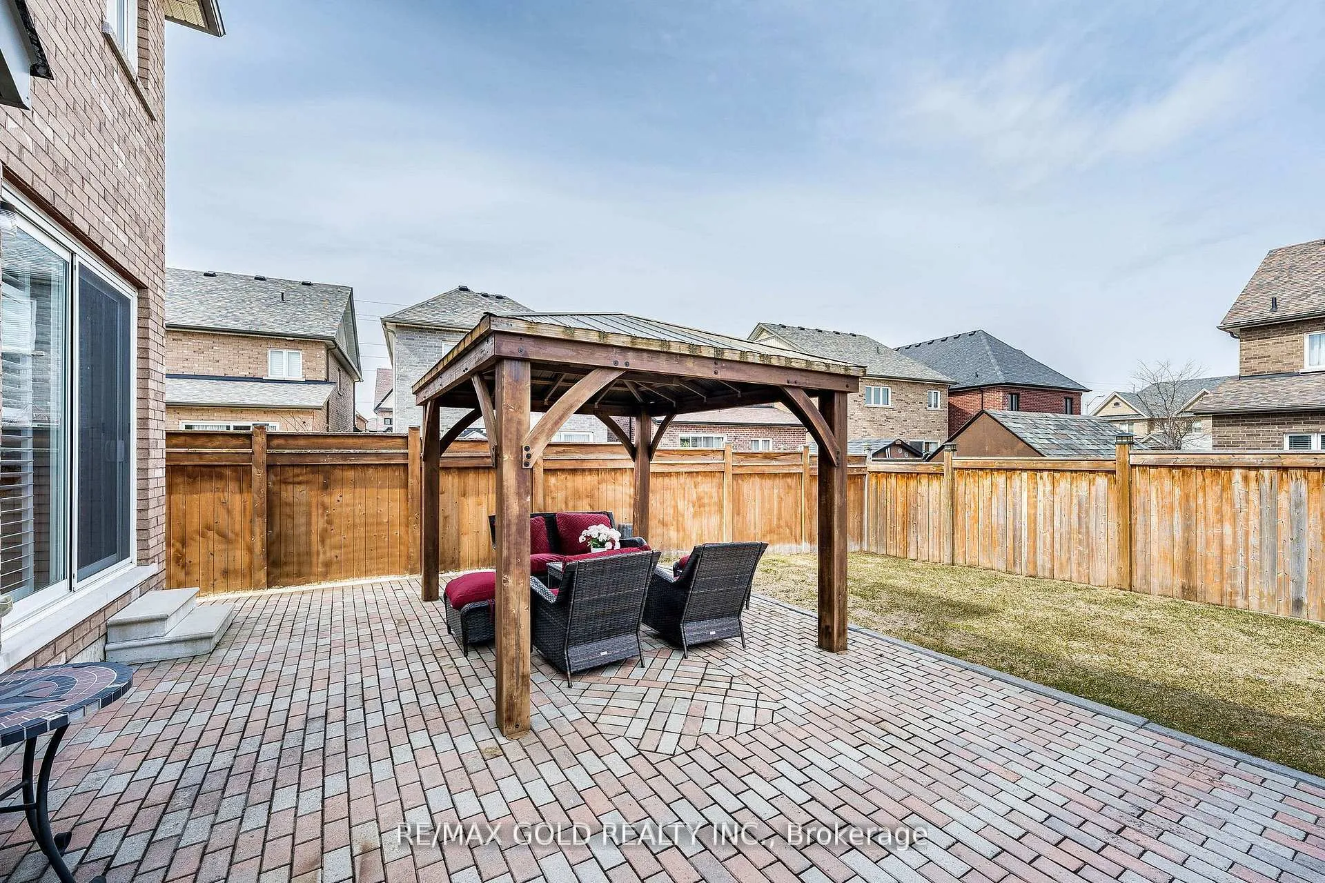 Photo 48 of 74 Walker Boulevard, New Tecumseth, Alliston — HOMEH