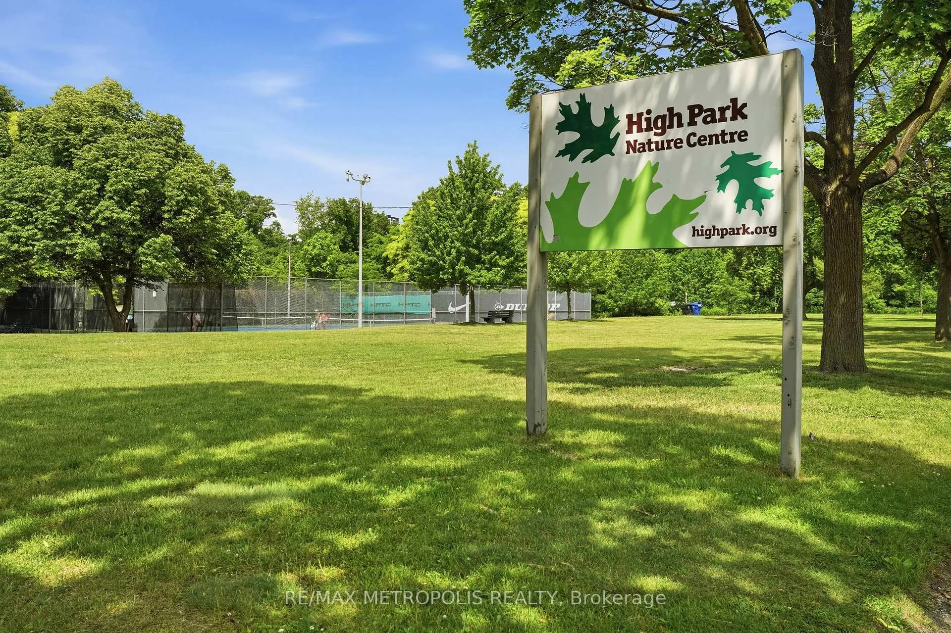 Photo 24 of Unit Upper, 277 Gilmour Avenue, Toronto, Junction Area — HOMEH