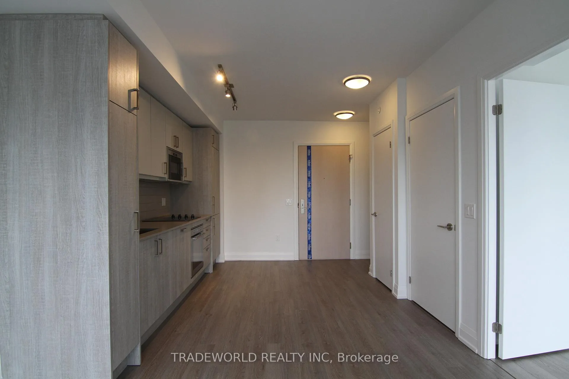 Photo 7 of Unit 2006, 77 Mutual Street, Toronto, Church-Yonge Corridor — HOMEH