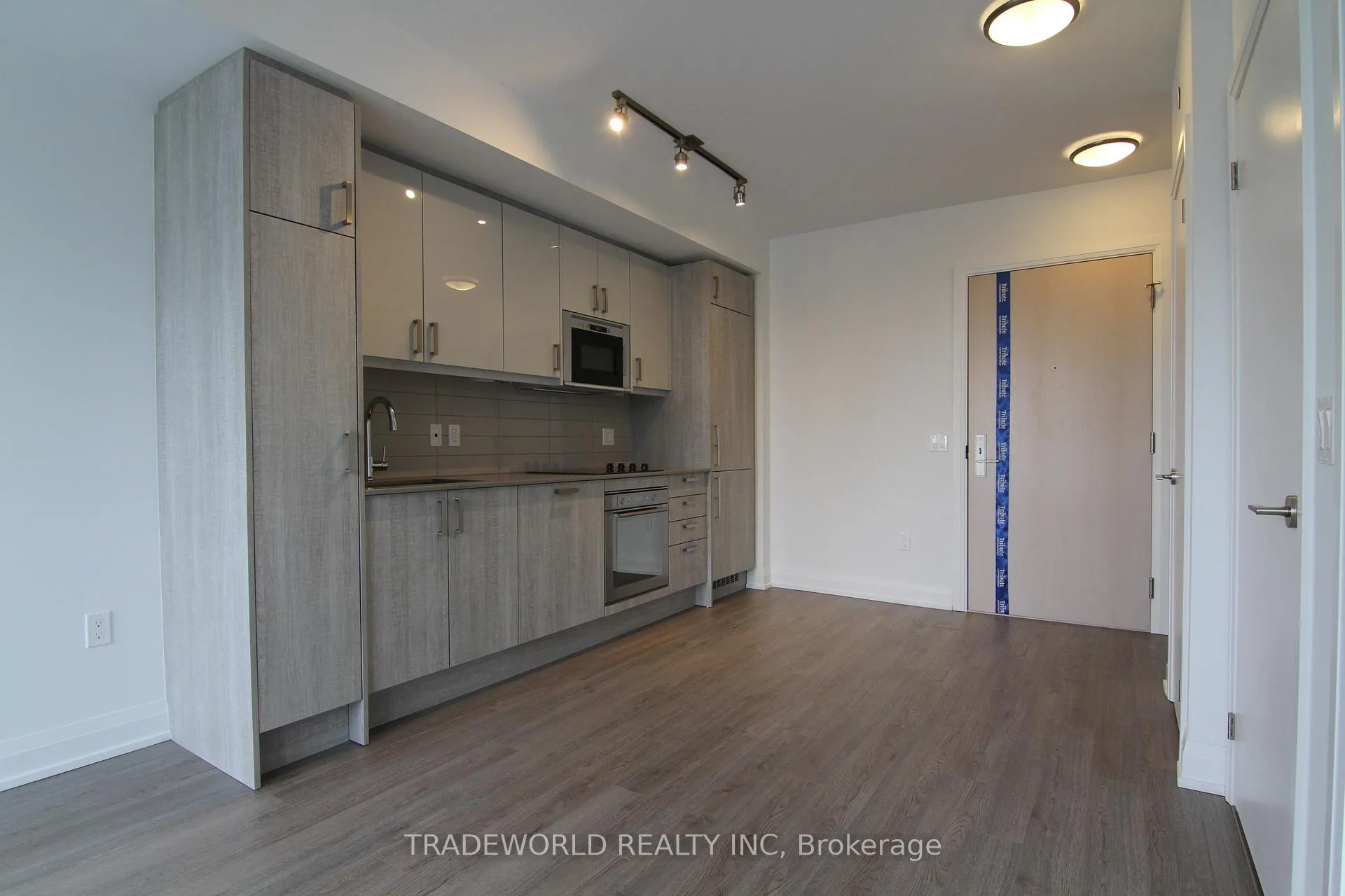 Photo 8 of Unit 2006, 77 Mutual Street, Toronto, Church-Yonge Corridor — HOMEH