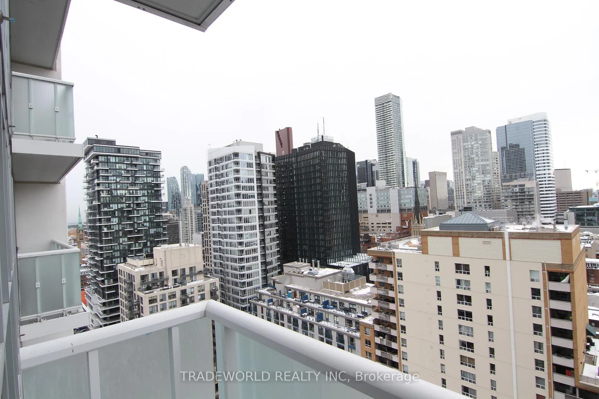 Photo 17 of Unit 2006, 77 Mutual Street, Toronto, Church-Yonge Corridor — HOMEH
