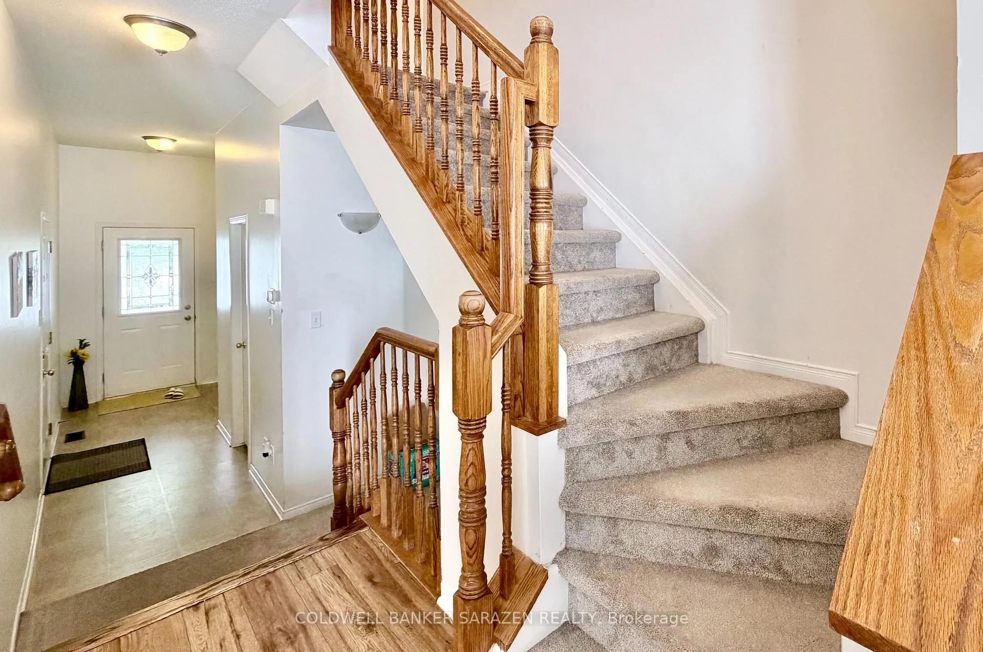 Photo 19 of 322 Hillsboro Private, Ottawa, Kanata - Emerald Meadows/Trailwest — HOMEH