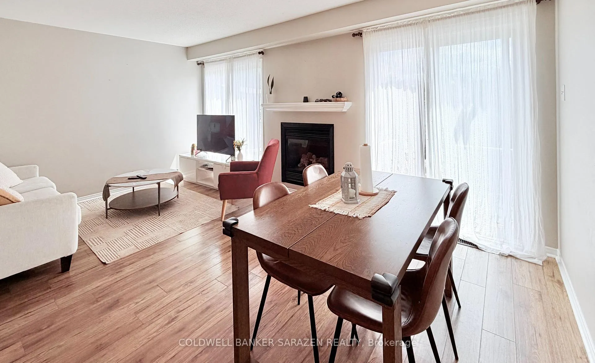 Photo 5 of 322 Hillsboro Private, Ottawa, Kanata - Emerald Meadows/Trailwest — HOMEH