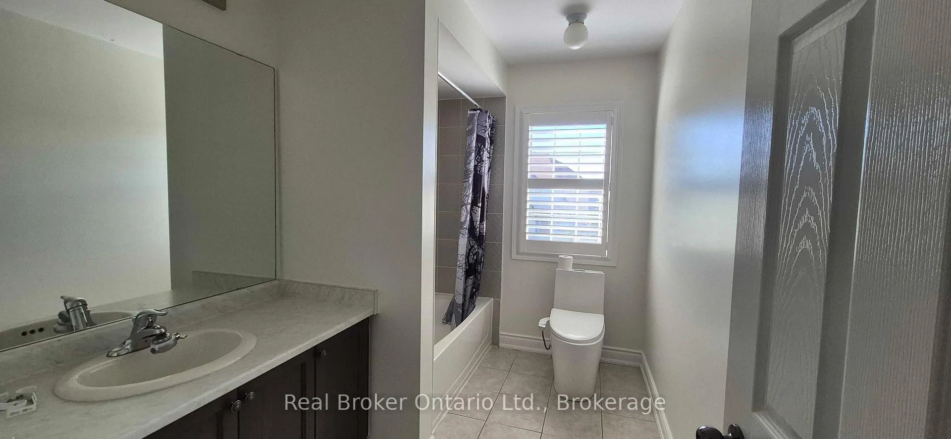 Photo 11 of 172 Mcbride Avenue, Clarington, Bowmanville — HOMEH