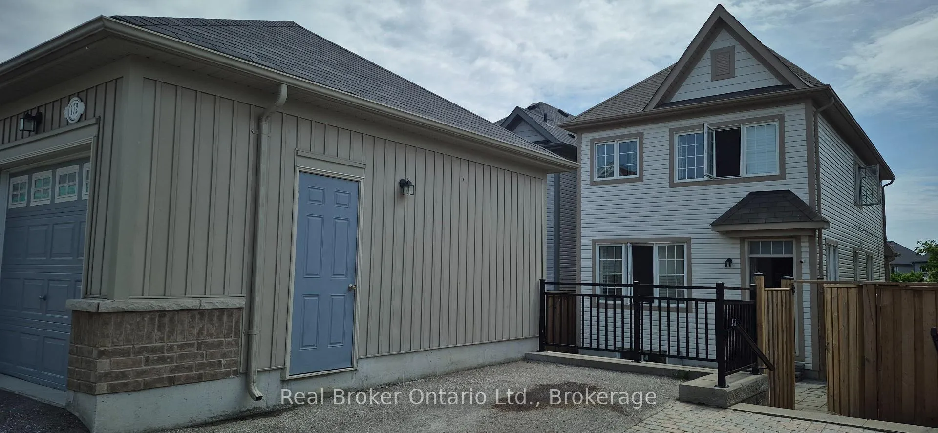 Photo 13 of 172 Mcbride Avenue, Clarington, Bowmanville — HOMEH