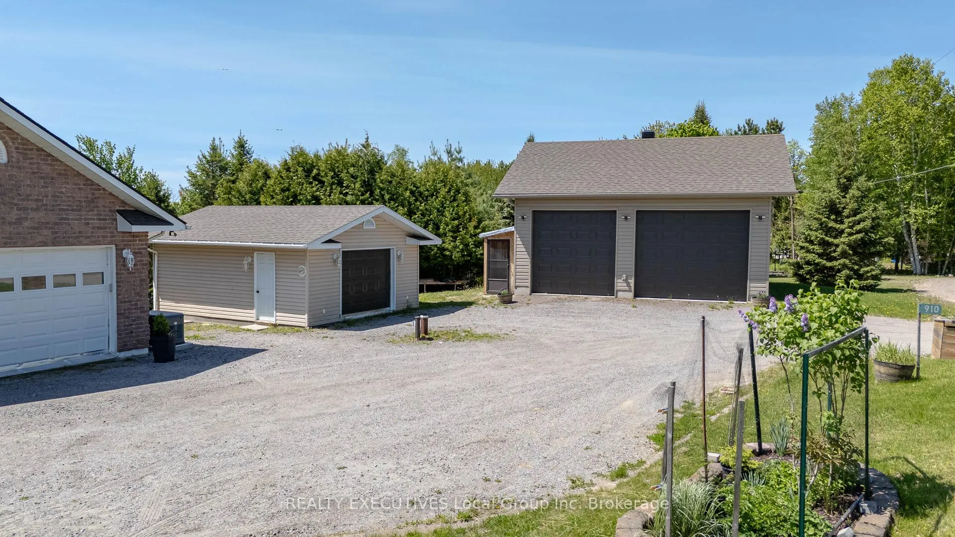 Photo 47 of 910 Nosbonsing Park Road, East Ferris — HOMEH
