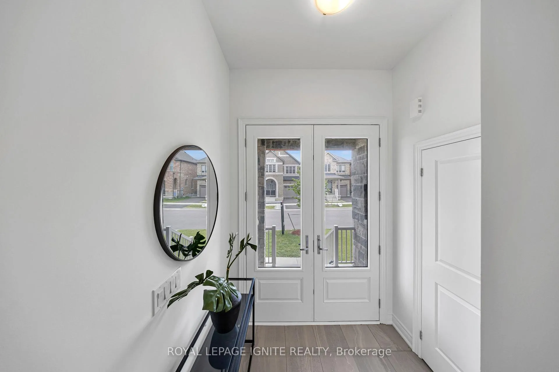 Photo 4 of 1040 Skyridge Boulevard, Pickering, Rural Pickering — HOMEH