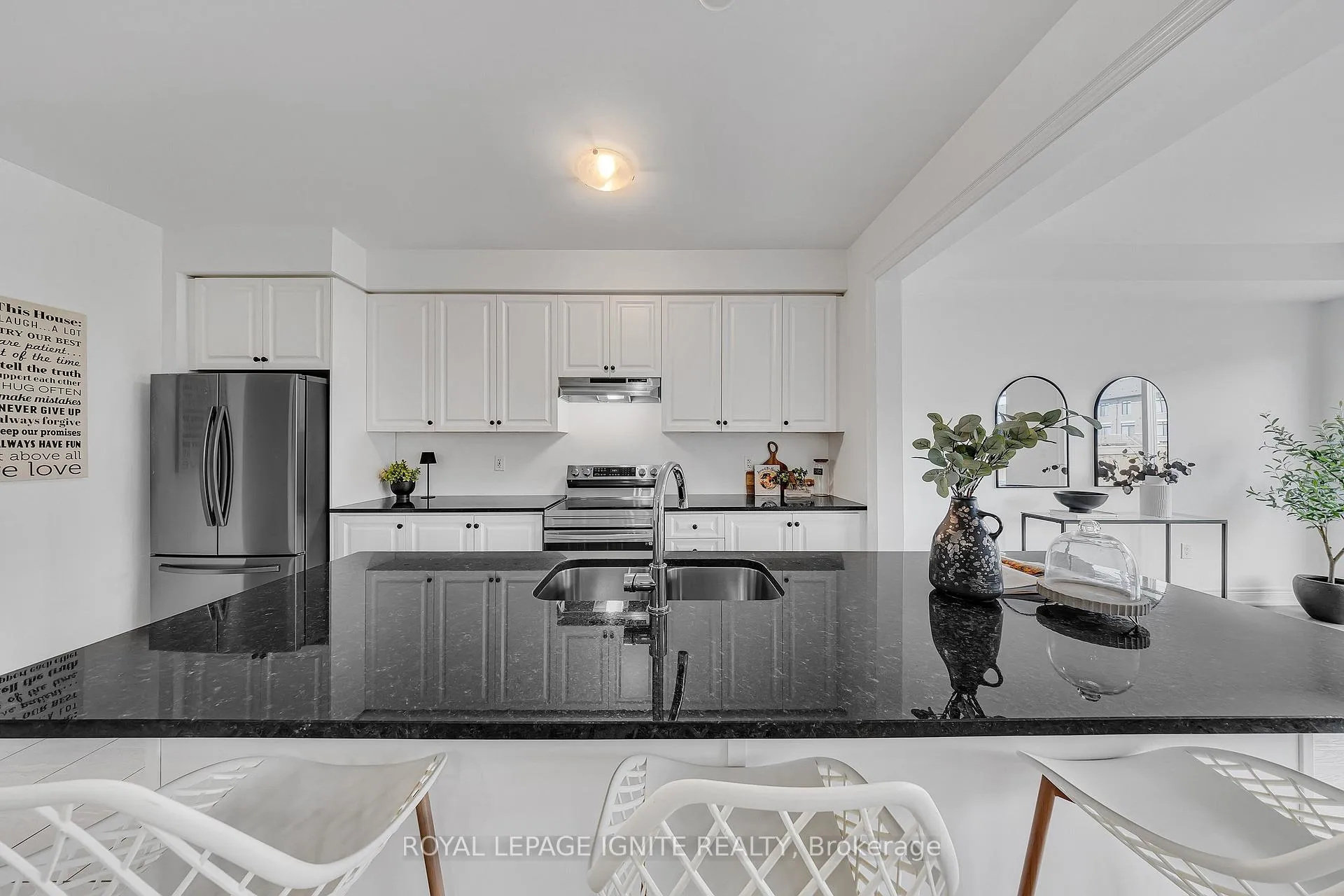 Photo 11 of 1040 Skyridge Boulevard, Pickering, Rural Pickering — HOMEH