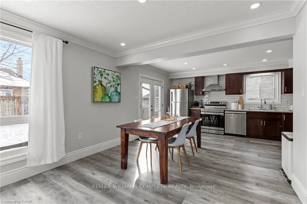 Photo 12 of 27 Barbara Court, Hamilton, Randall — HOMEH