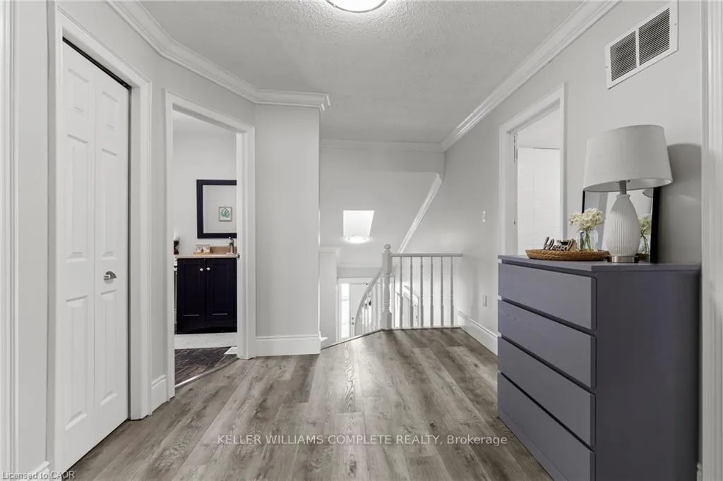 Photo 18 of 27 Barbara Court, Hamilton, Randall — HOMEH