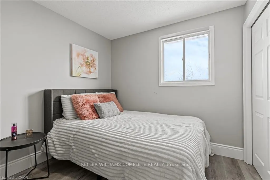 Photo 24 of 27 Barbara Court, Hamilton, Randall — HOMEH
