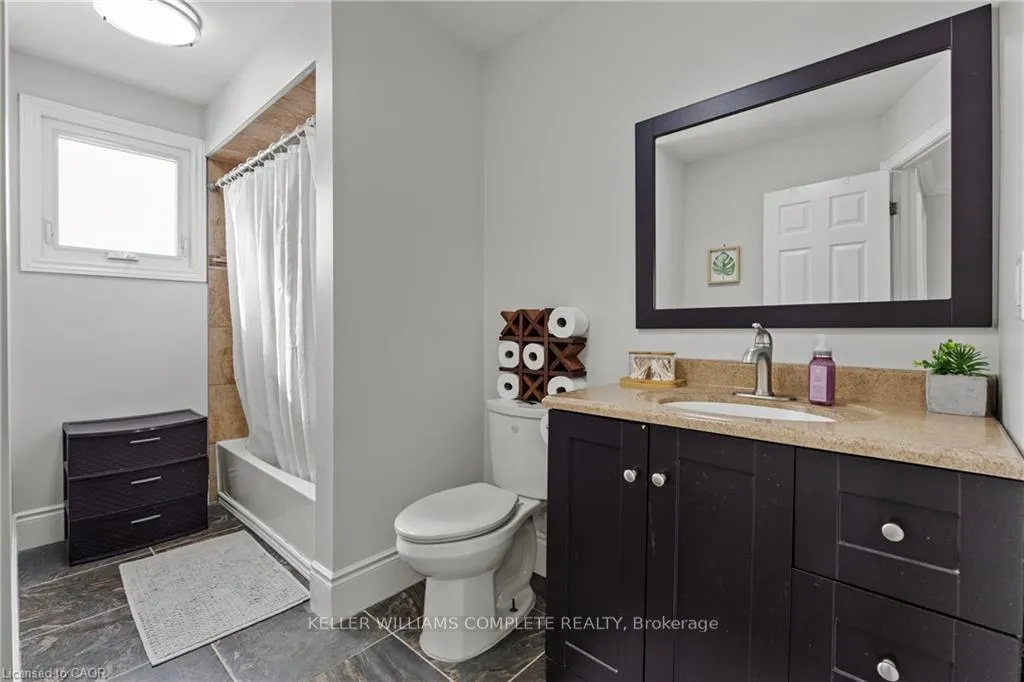 Photo 26 of 27 Barbara Court, Hamilton, Randall — HOMEH