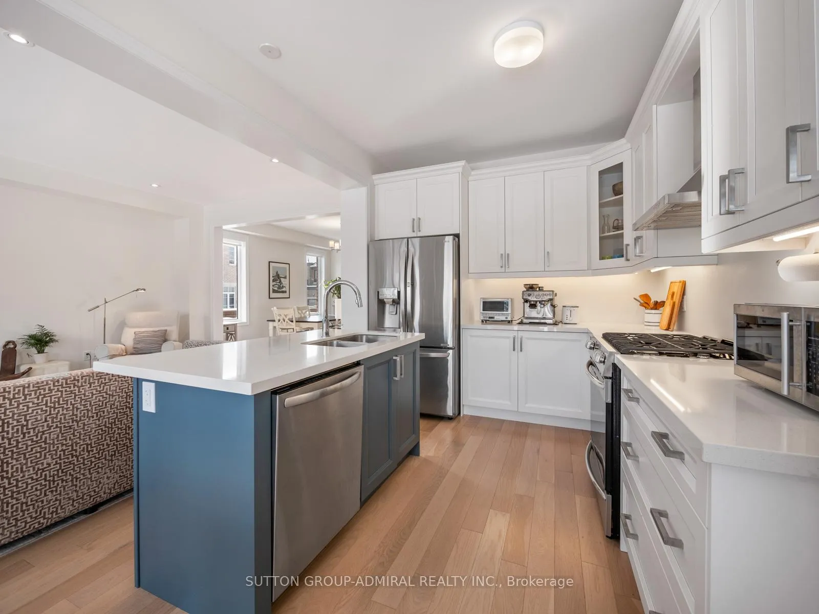 Photo 18 of 115 Pine Hill Crescent, Aurora, Aurora Estates — HOMEH
