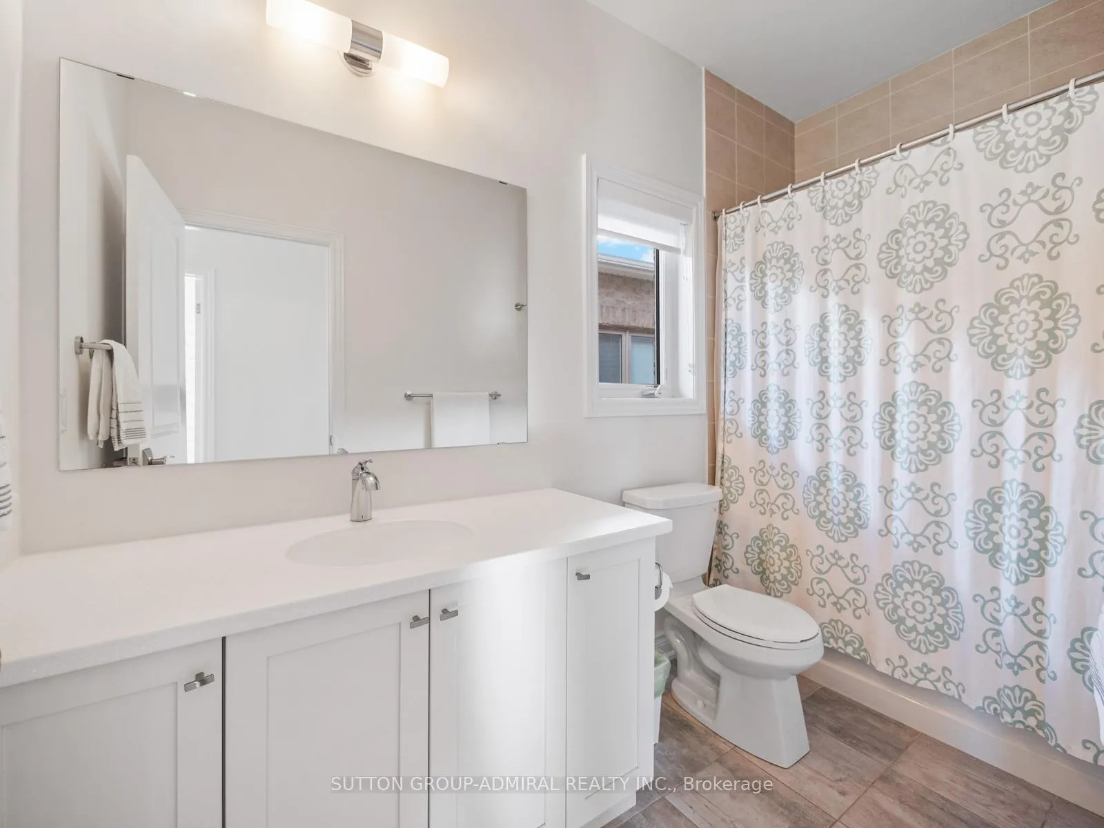 Photo 38 of 115 Pine Hill Crescent, Aurora, Aurora Estates — HOMEH
