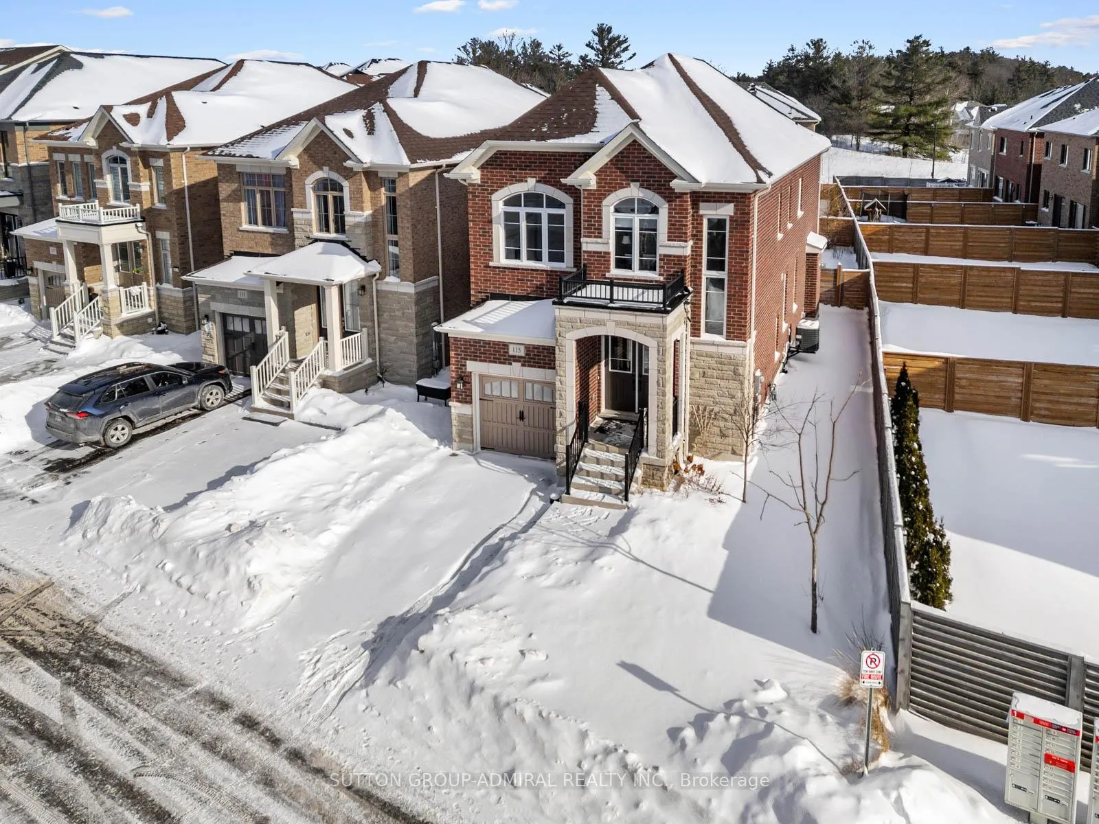 Photo 45 of 115 Pine Hill Crescent, Aurora, Aurora Estates — HOMEH