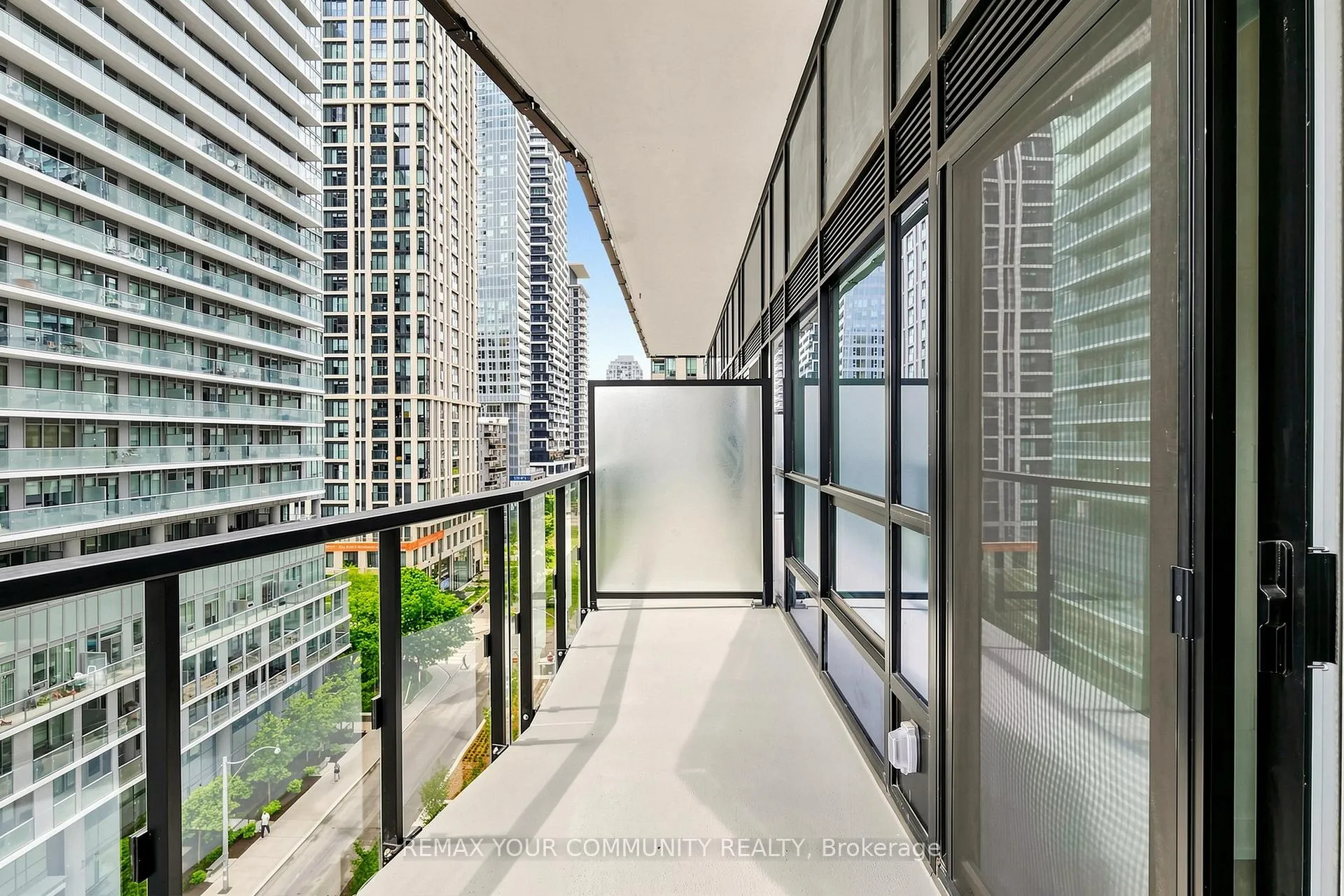 Photo 25 of Unit 819, 110 Broadway Avenue E, Toronto, Mount Pleasant West — HOMEH