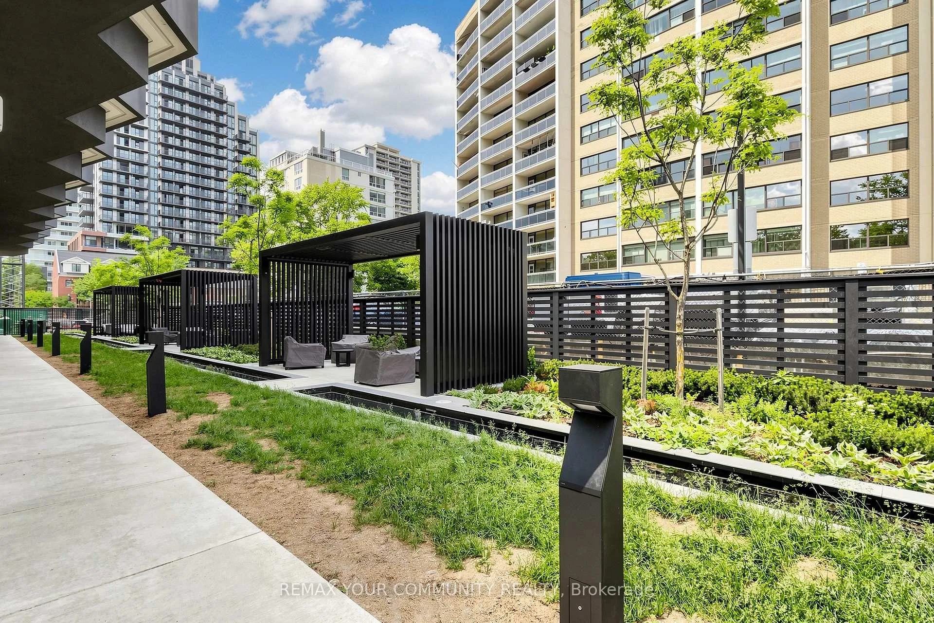 Photo 28 of Unit 819, 110 Broadway Avenue E, Toronto, Mount Pleasant West — HOMEH