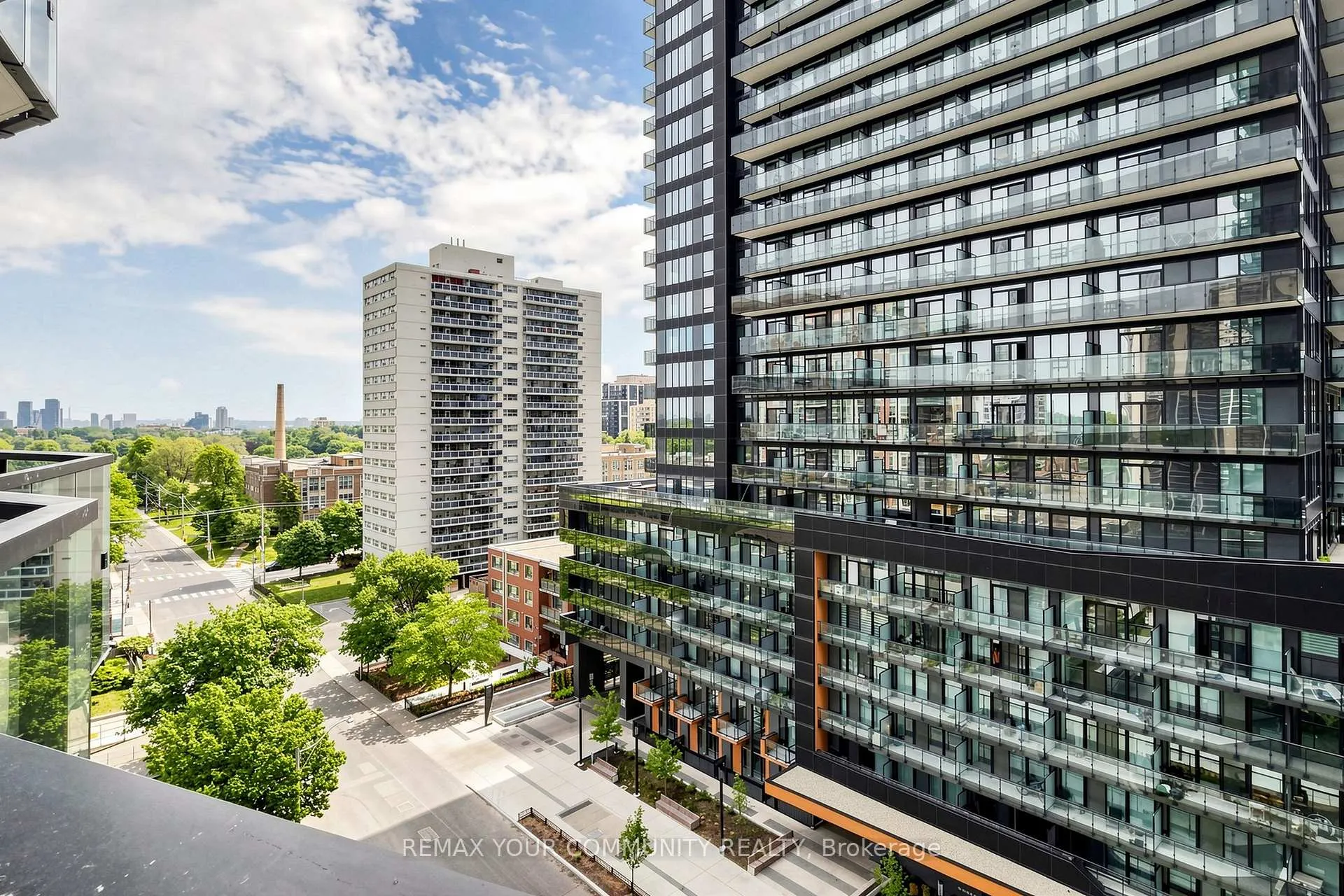 Photo 29 of Unit 819, 110 Broadway Avenue E, Toronto, Mount Pleasant West — HOMEH