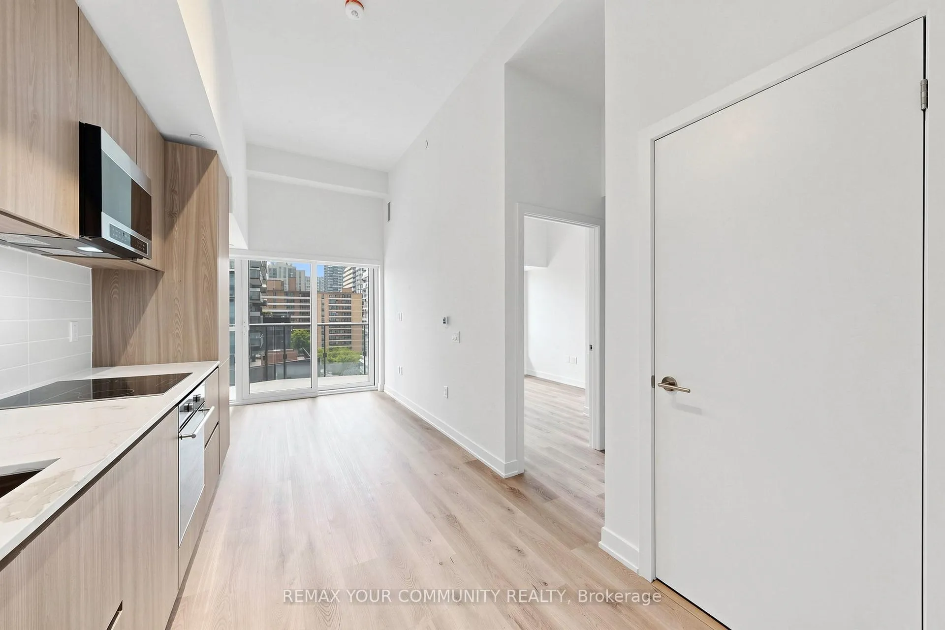 Photo 33 of Unit 819, 110 Broadway Avenue E, Toronto, Mount Pleasant West — HOMEH