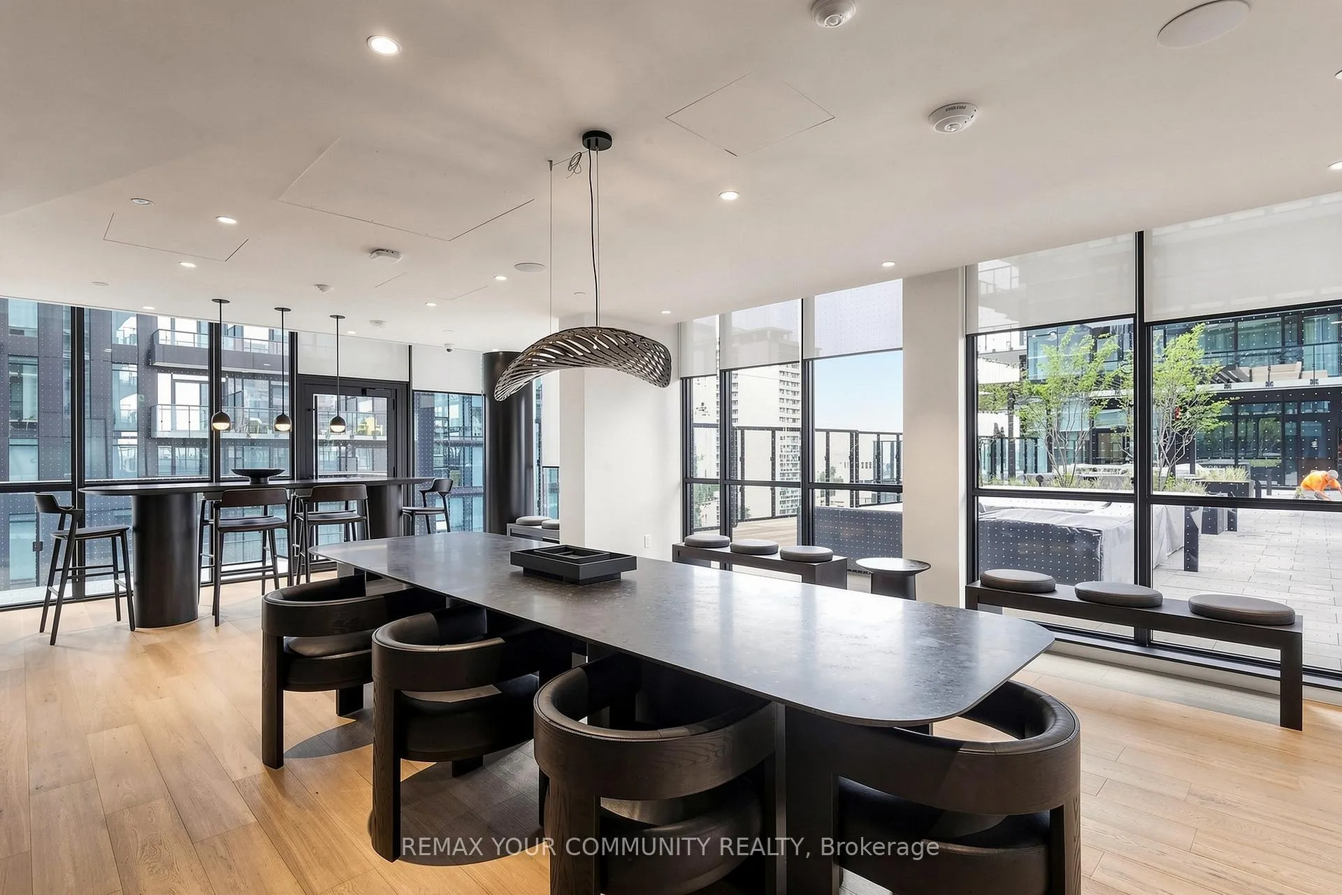 Photo 41 of Unit 819, 110 Broadway Avenue E, Toronto, Mount Pleasant West — HOMEH