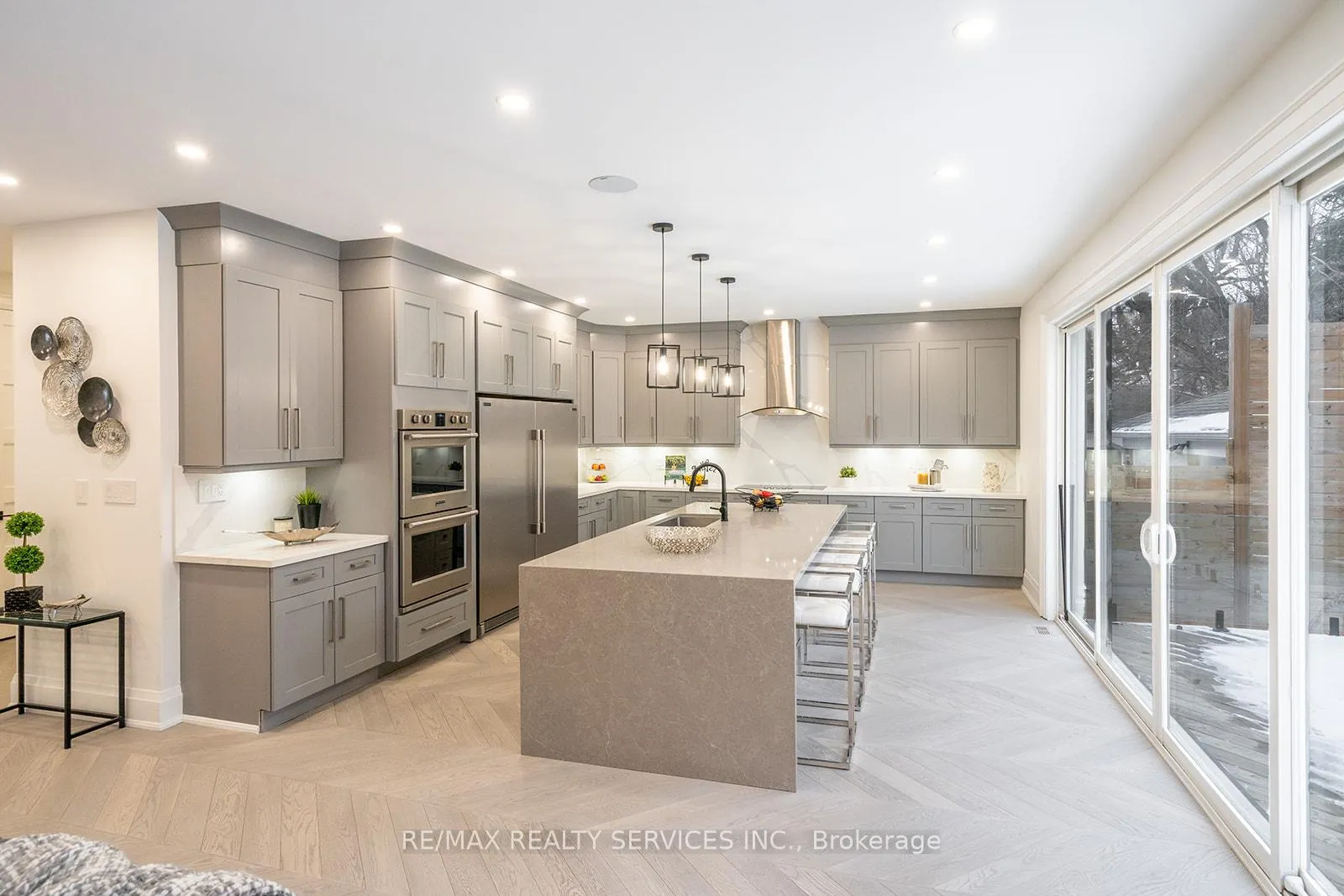 Photo 9 of 3 Bonnyview Drive, Etobicoke, Stonegate-Queensway — HOMEH