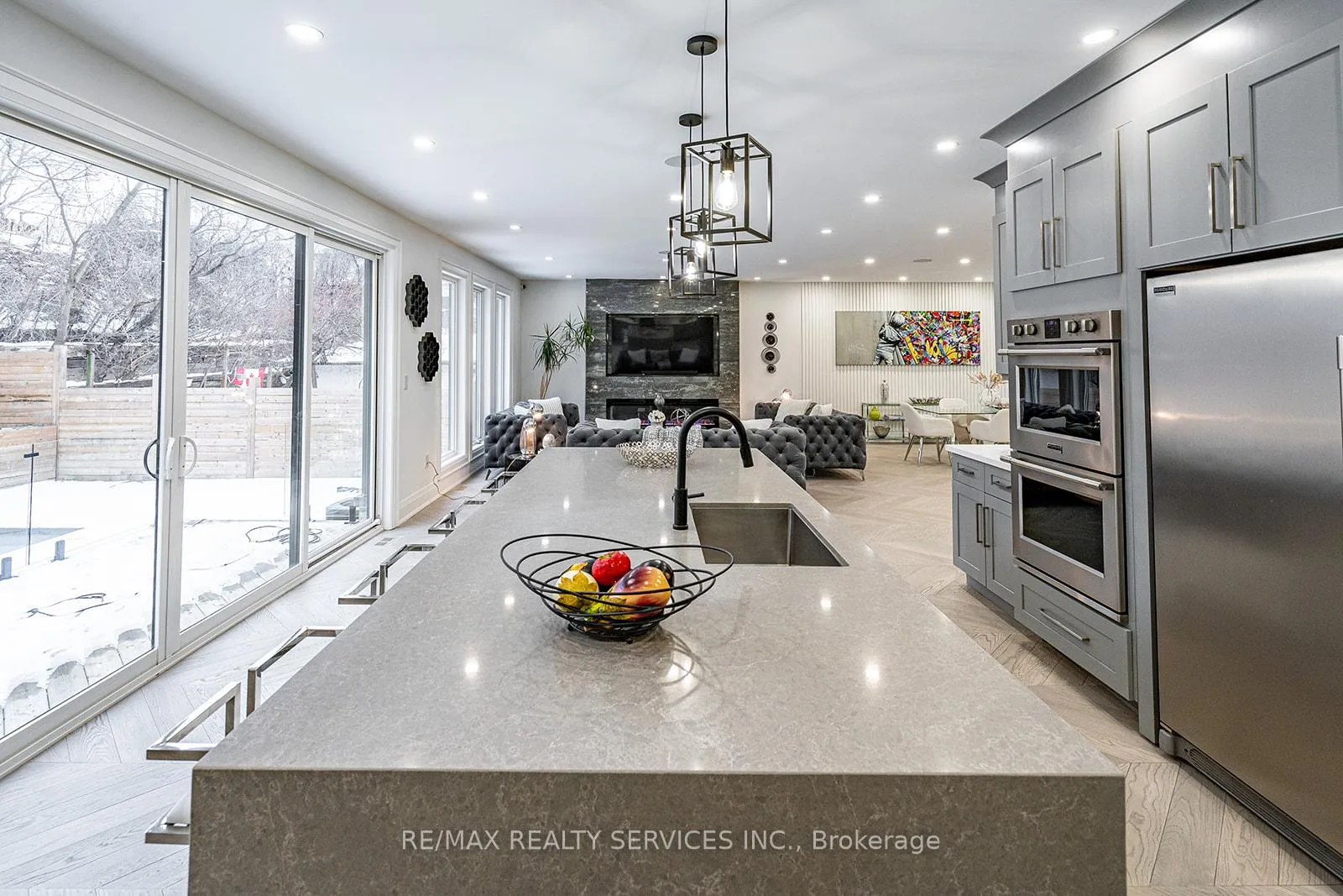 Photo 13 of 3 Bonnyview Drive, Etobicoke, Stonegate-Queensway — HOMEH