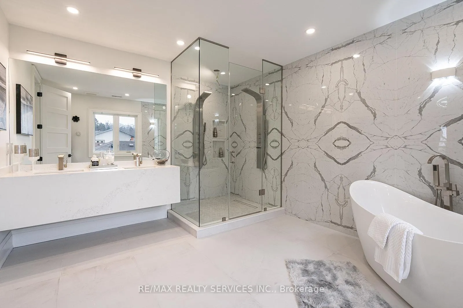 Photo 30 of 3 Bonnyview Drive, Etobicoke, Stonegate-Queensway — HOMEH