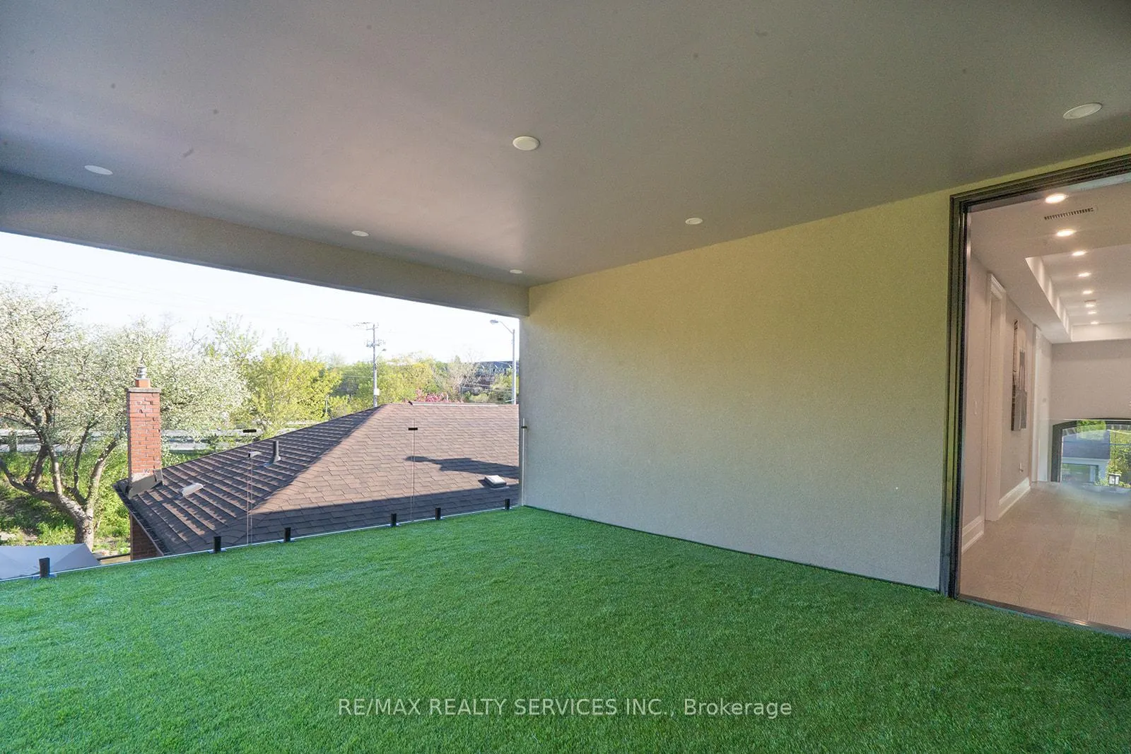 Photo 45 of 3 Bonnyview Drive, Etobicoke, Stonegate-Queensway — HOMEH