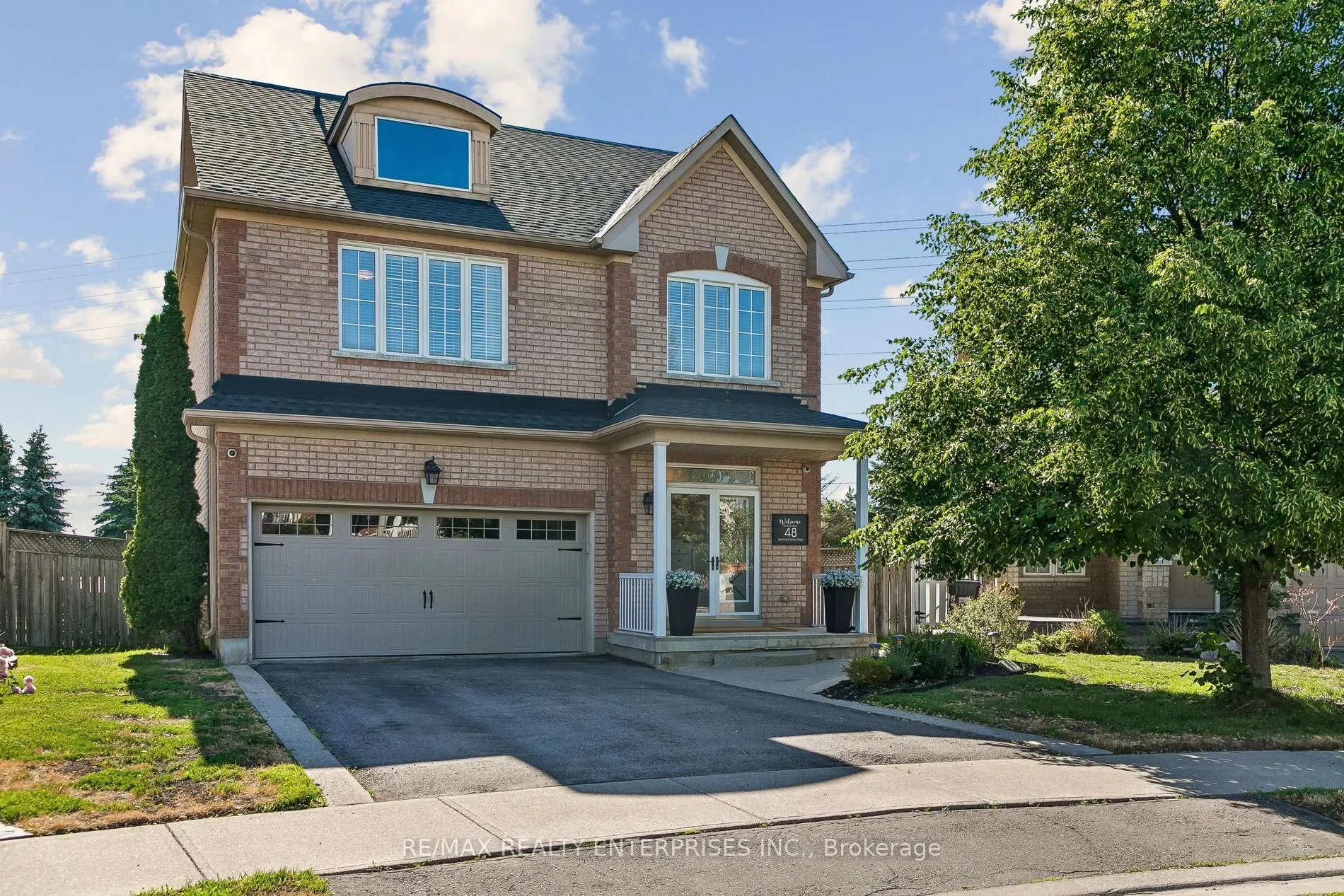Photo 2 of 48 Spotted Owl Crescent, Brampton, Northwest Sandalwood Parkway — HOMEH