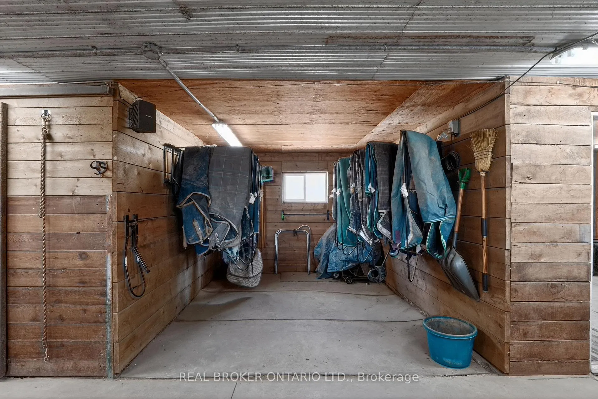 Photo 12 of 311 Brant County 22 Road, Hamilton, Rural Ancaster — HOMEH
