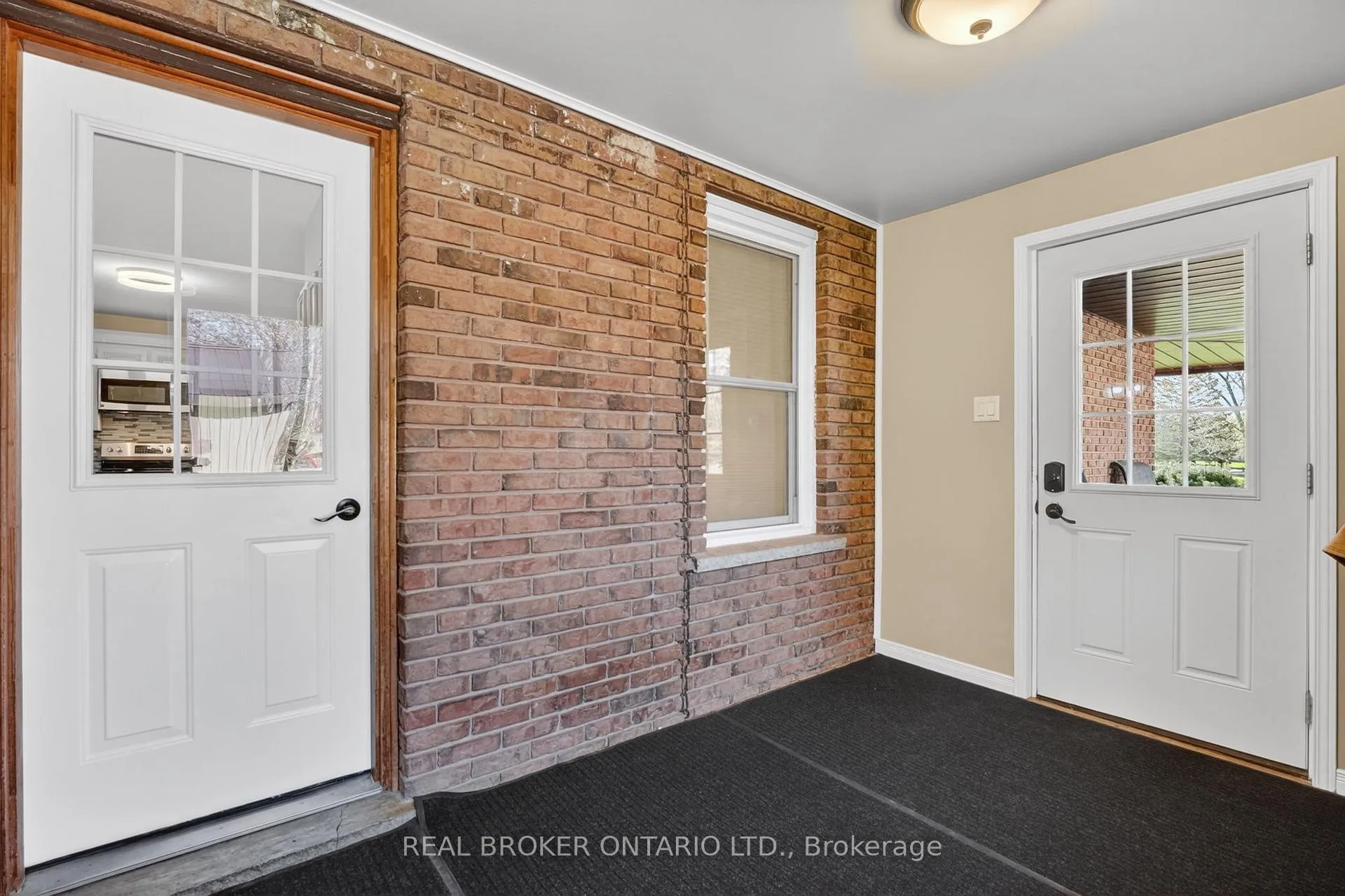 Photo 24 of 311 Brant County 22 Road, Hamilton, Rural Ancaster — HOMEH