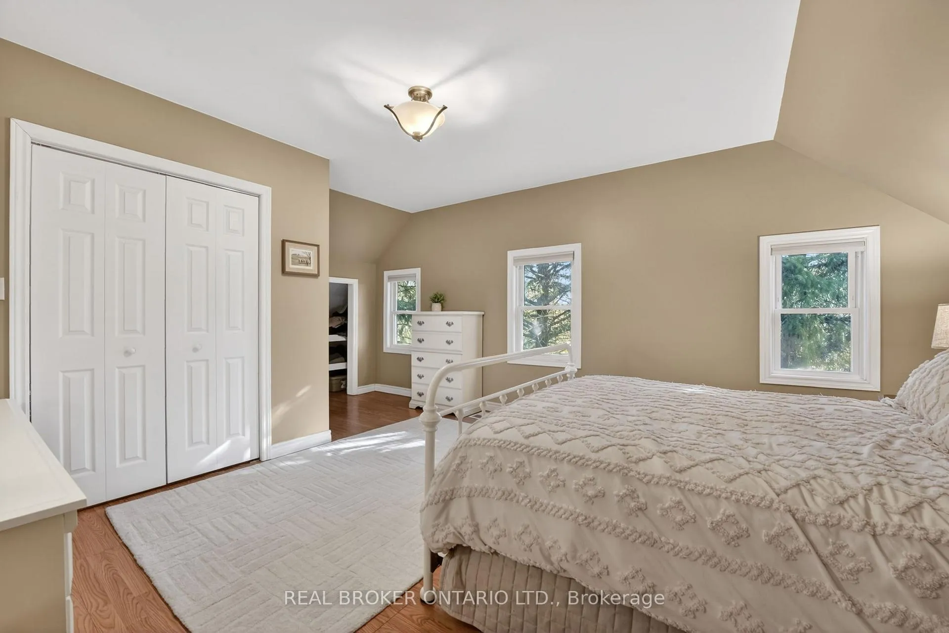 Photo 33 of 311 Brant County 22 Road, Hamilton, Rural Ancaster — HOMEH