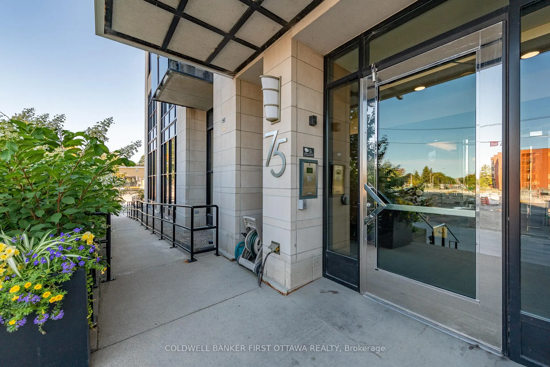 Photo 2 of Unit 509, 75 Cleary Avenue, Ottawa, Woodroffe — HOMEH