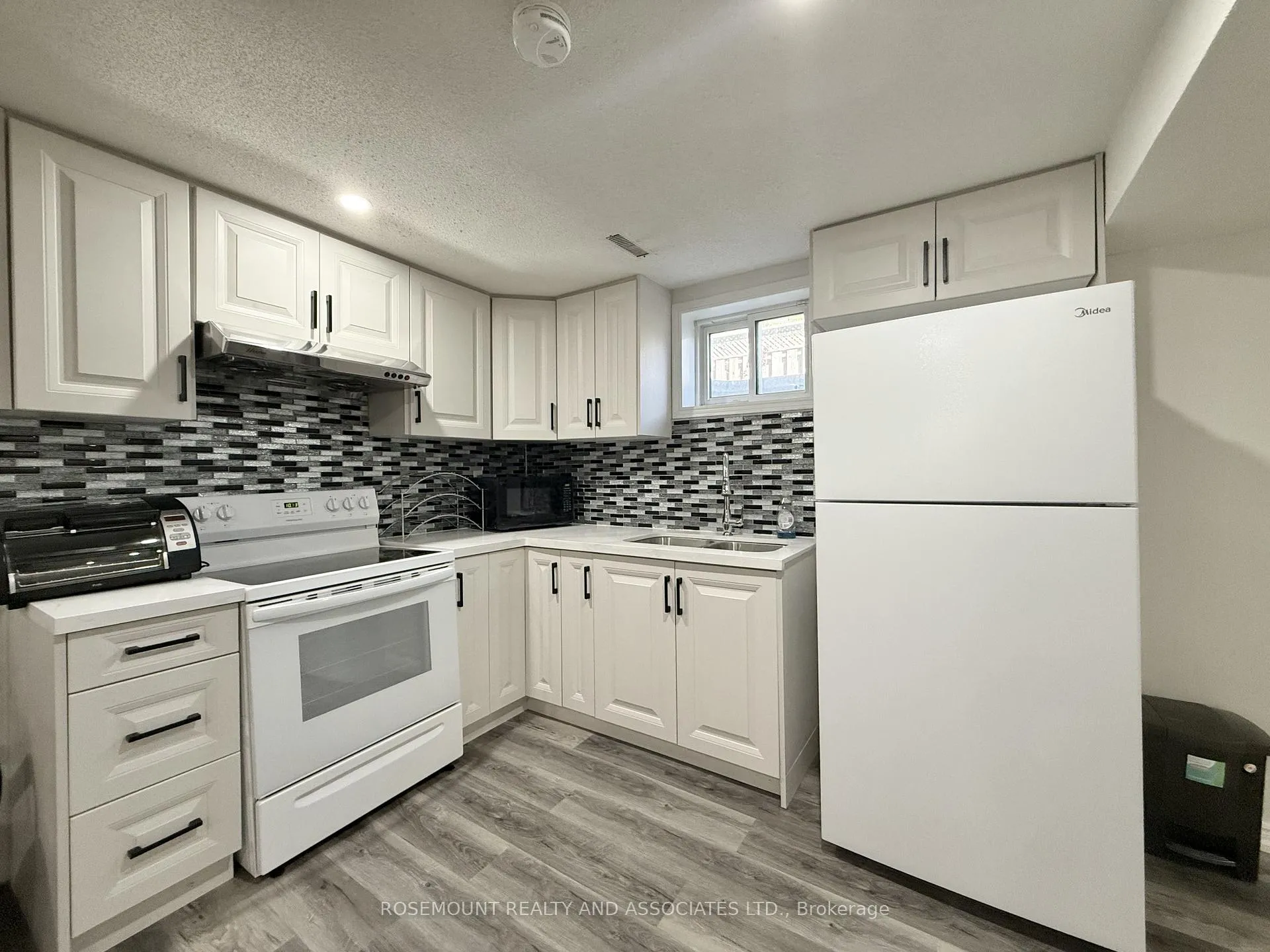 Photo 3 of 1 Dundee Crescent, Markham, Village Green-South Unionville — HOMEH