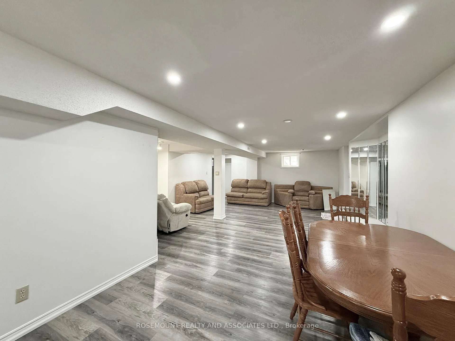 Photo 5 of 1 Dundee Crescent, Markham, Village Green-South Unionville — HOMEH
